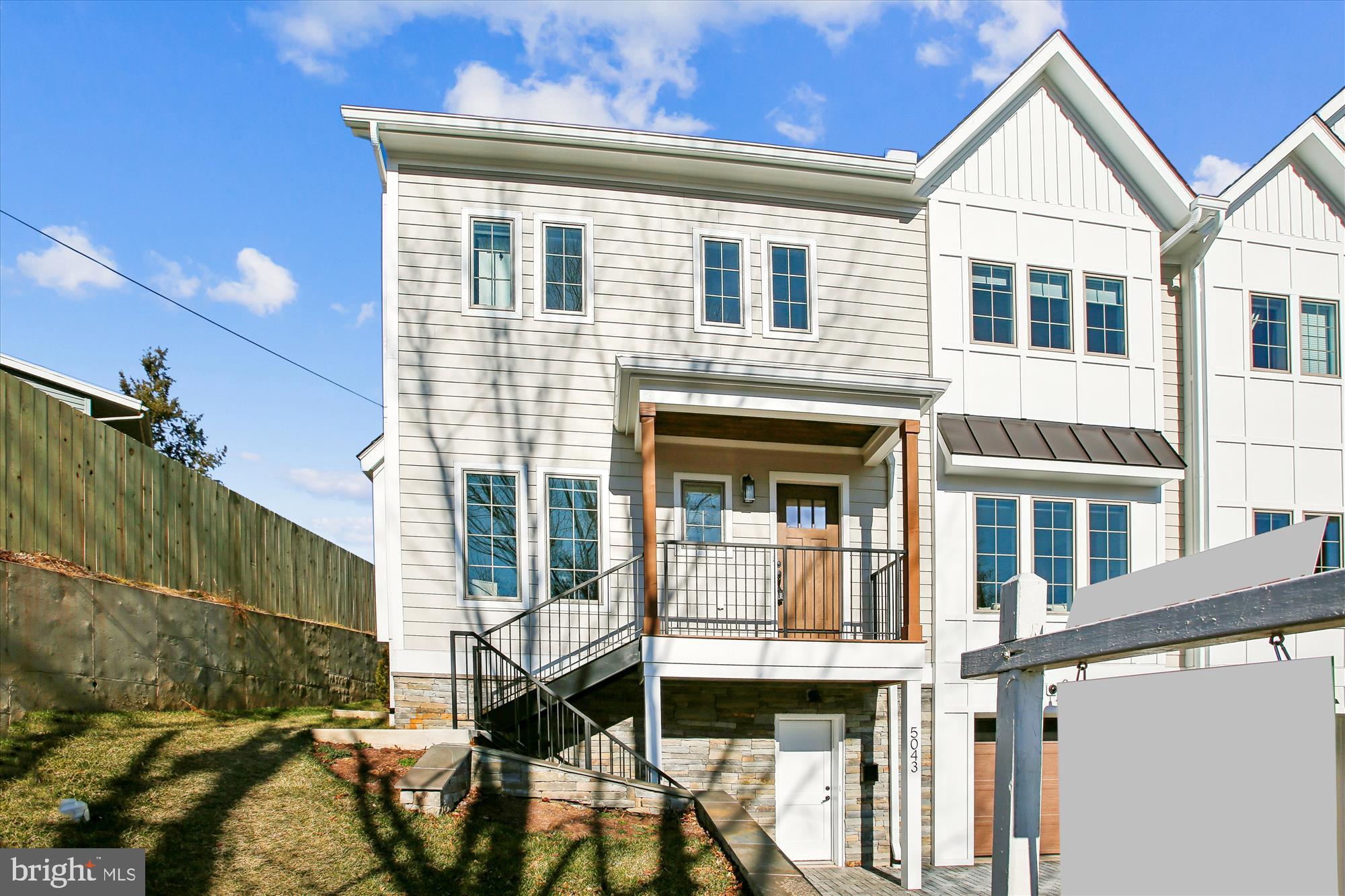 CLAREMONT - Residential