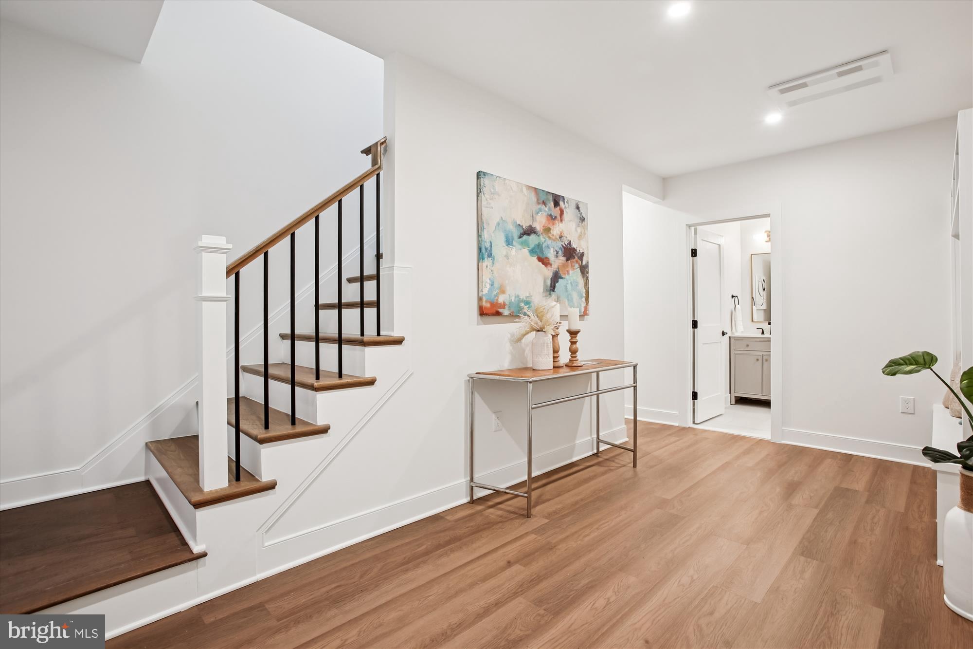 CLAREMONT - Residential