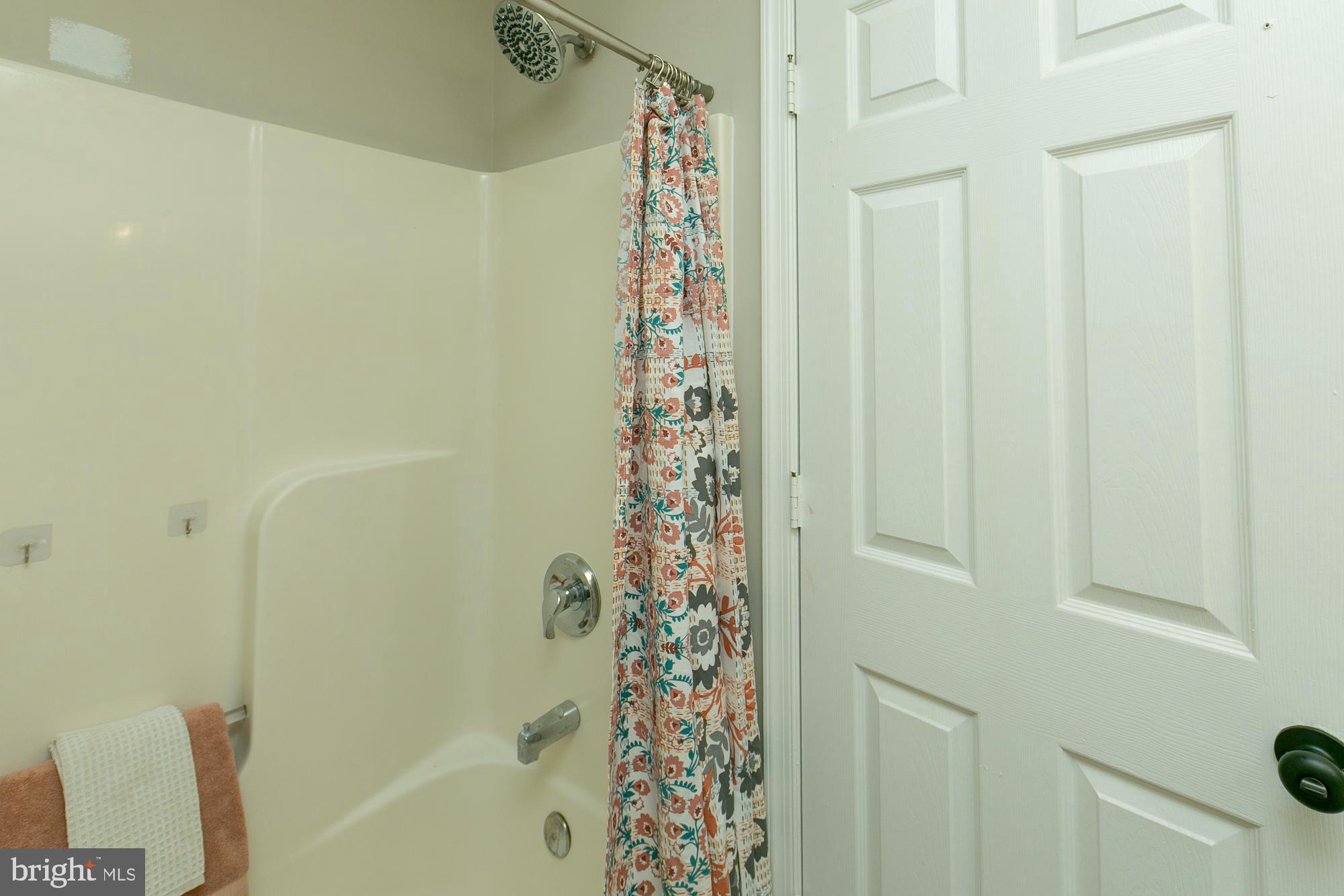 GEORGETOWN SQUARE - Residential