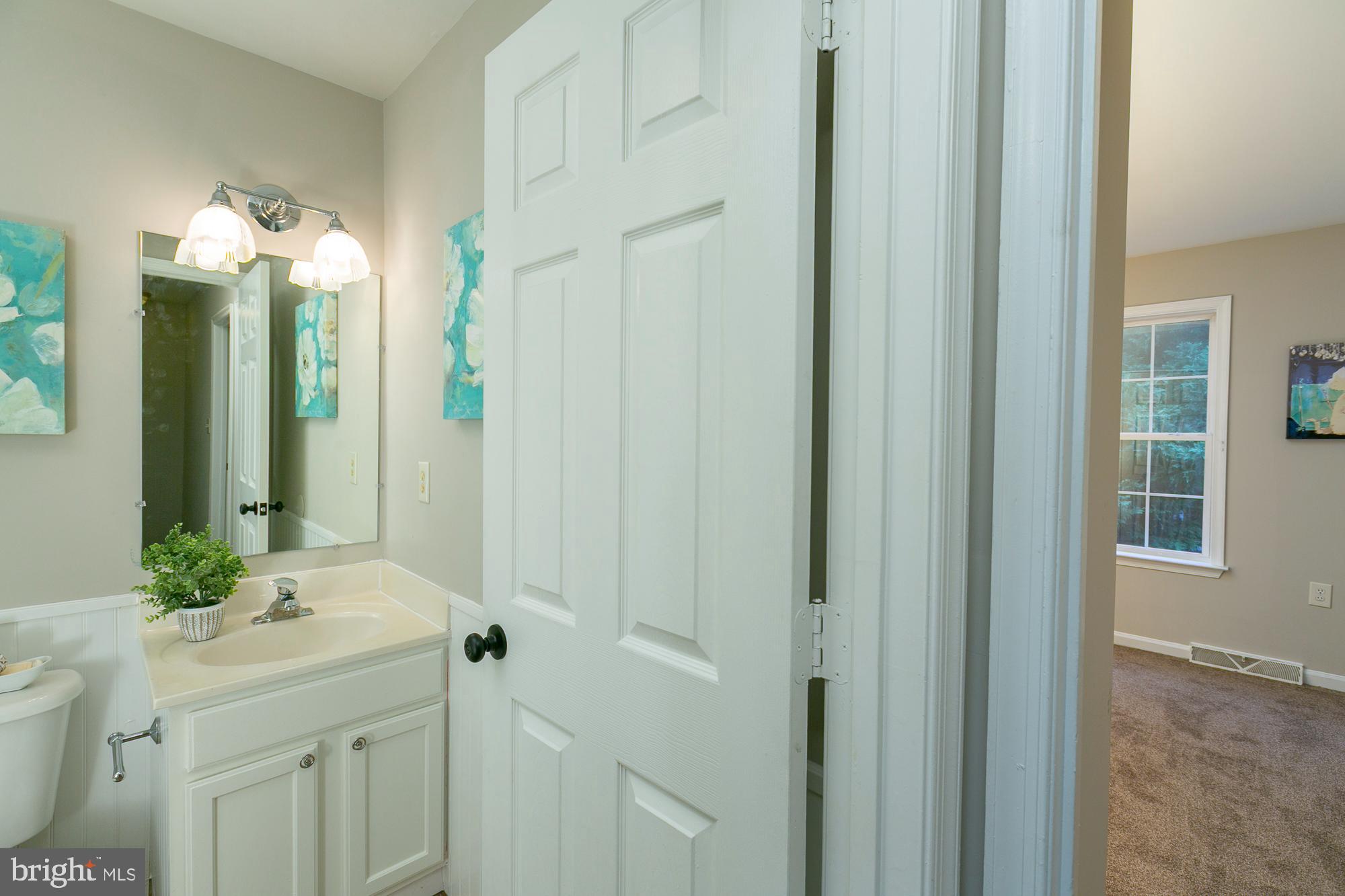 GEORGETOWN SQUARE - Residential