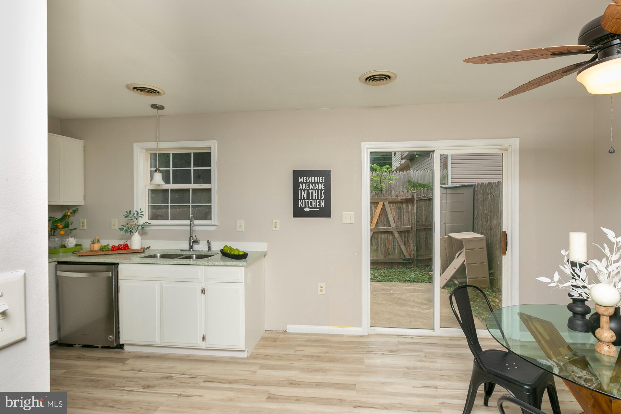 GEORGETOWN SQUARE - Residential