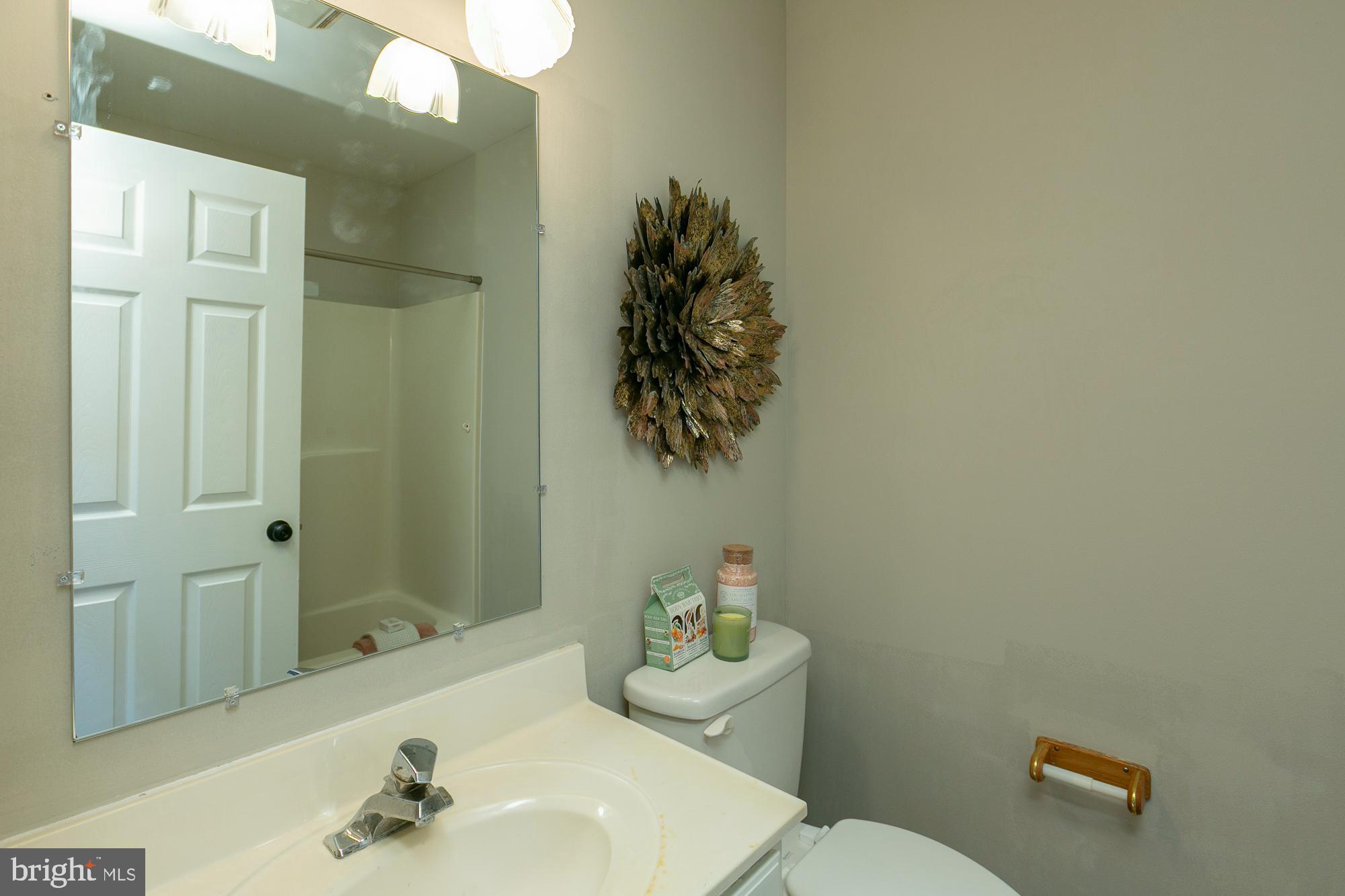 GEORGETOWN SQUARE - Residential