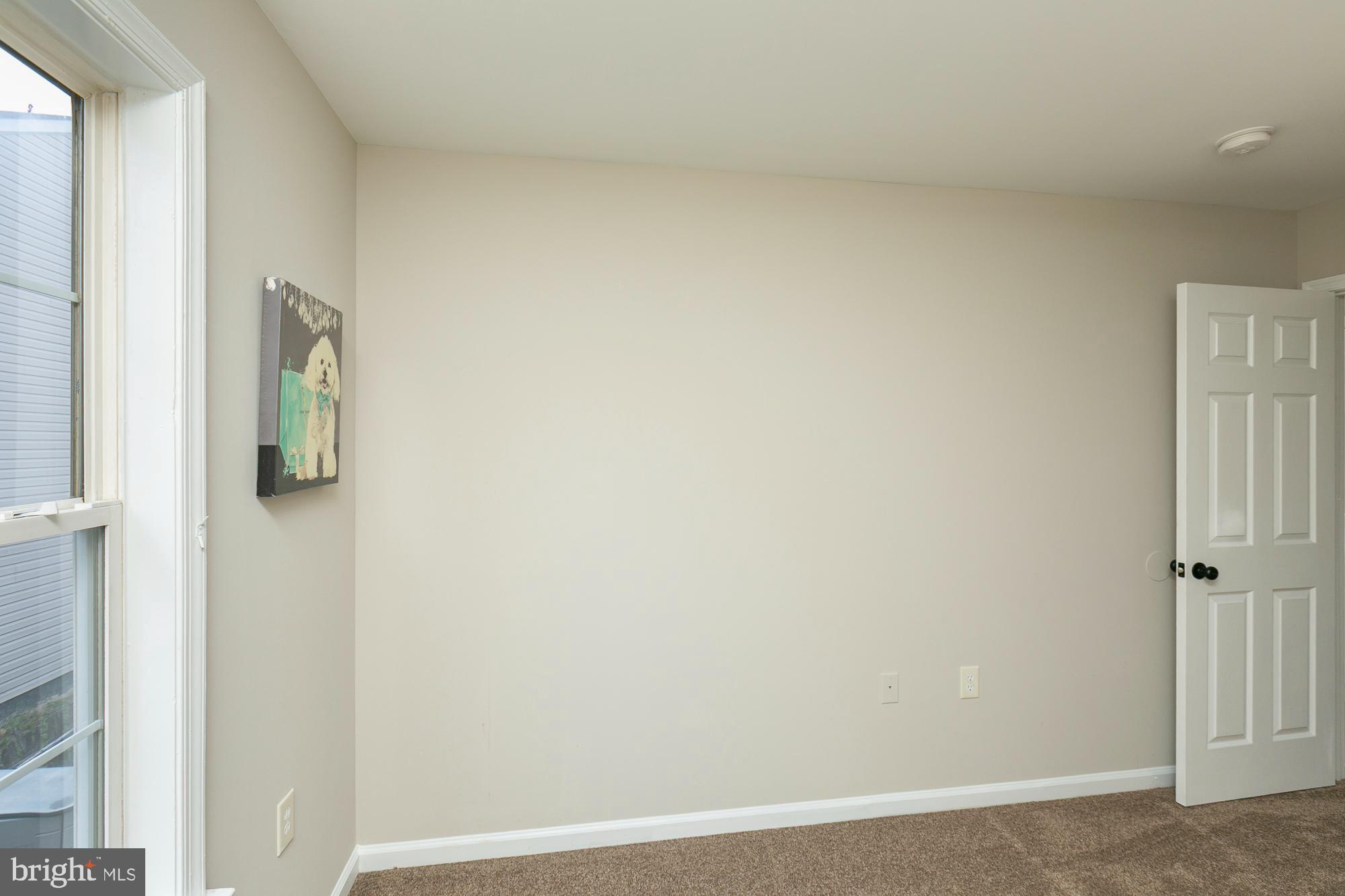 GEORGETOWN SQUARE - Residential