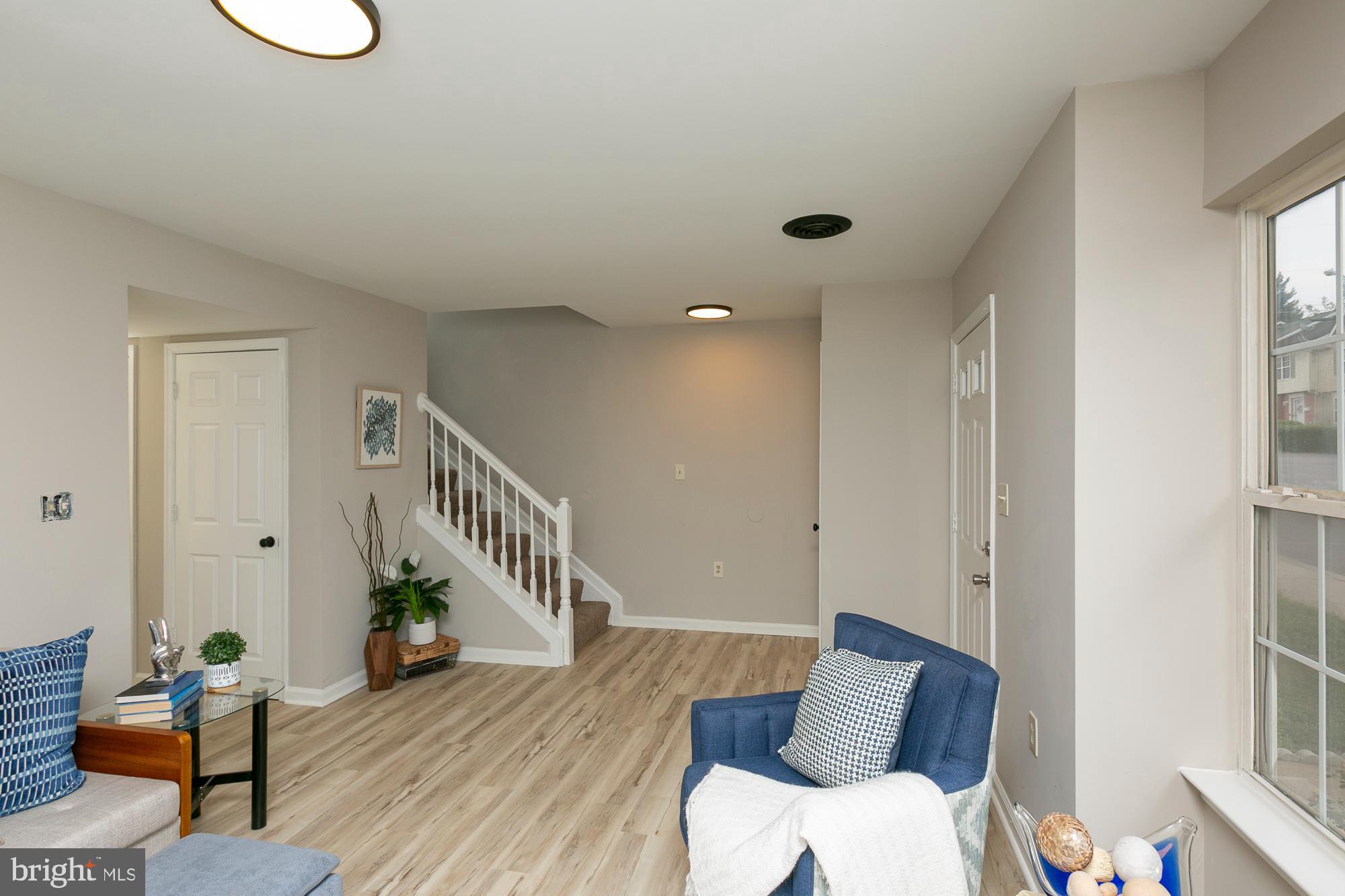 GEORGETOWN SQUARE - Residential