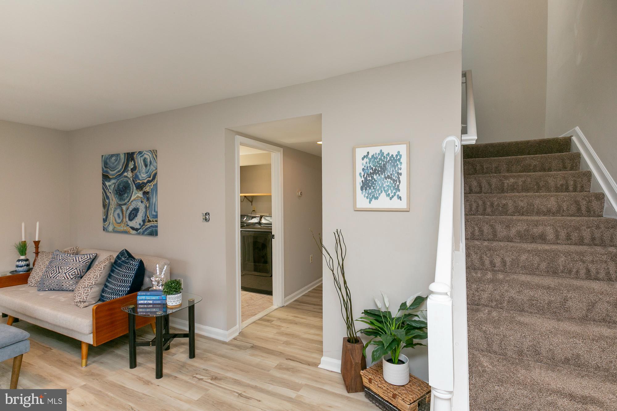 GEORGETOWN SQUARE - Residential