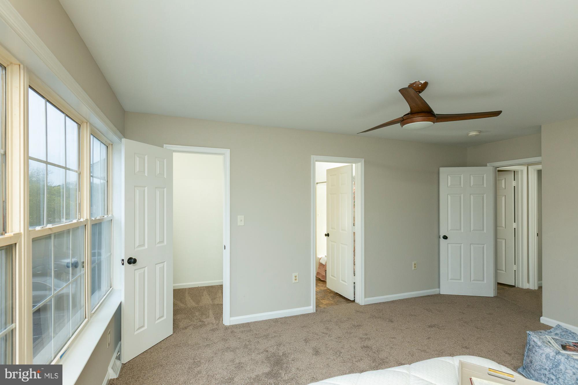 GEORGETOWN SQUARE - Residential