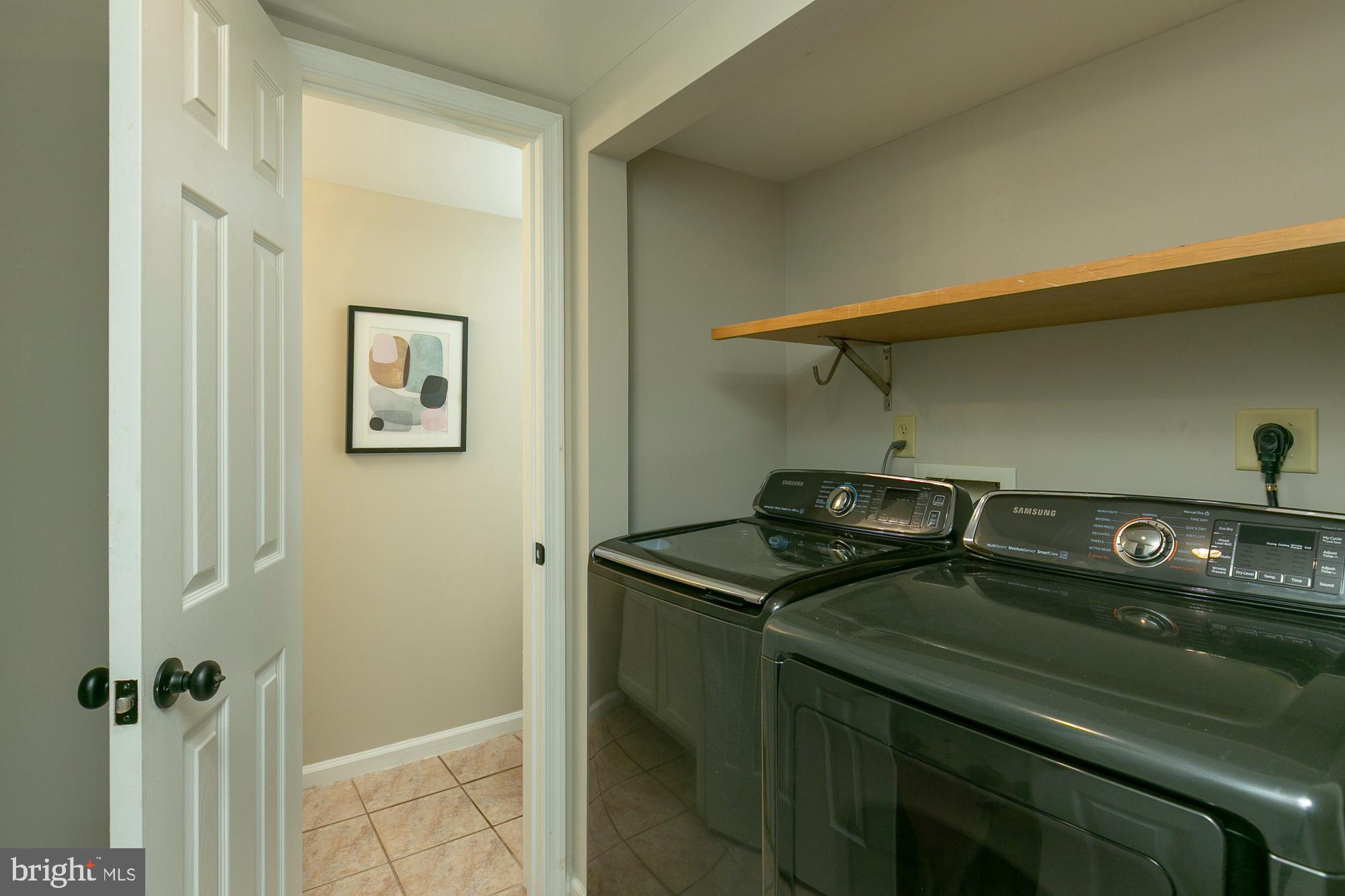 GEORGETOWN SQUARE - Residential