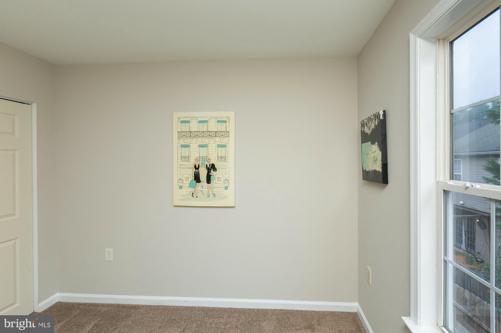 GEORGETOWN SQUARE - Residential