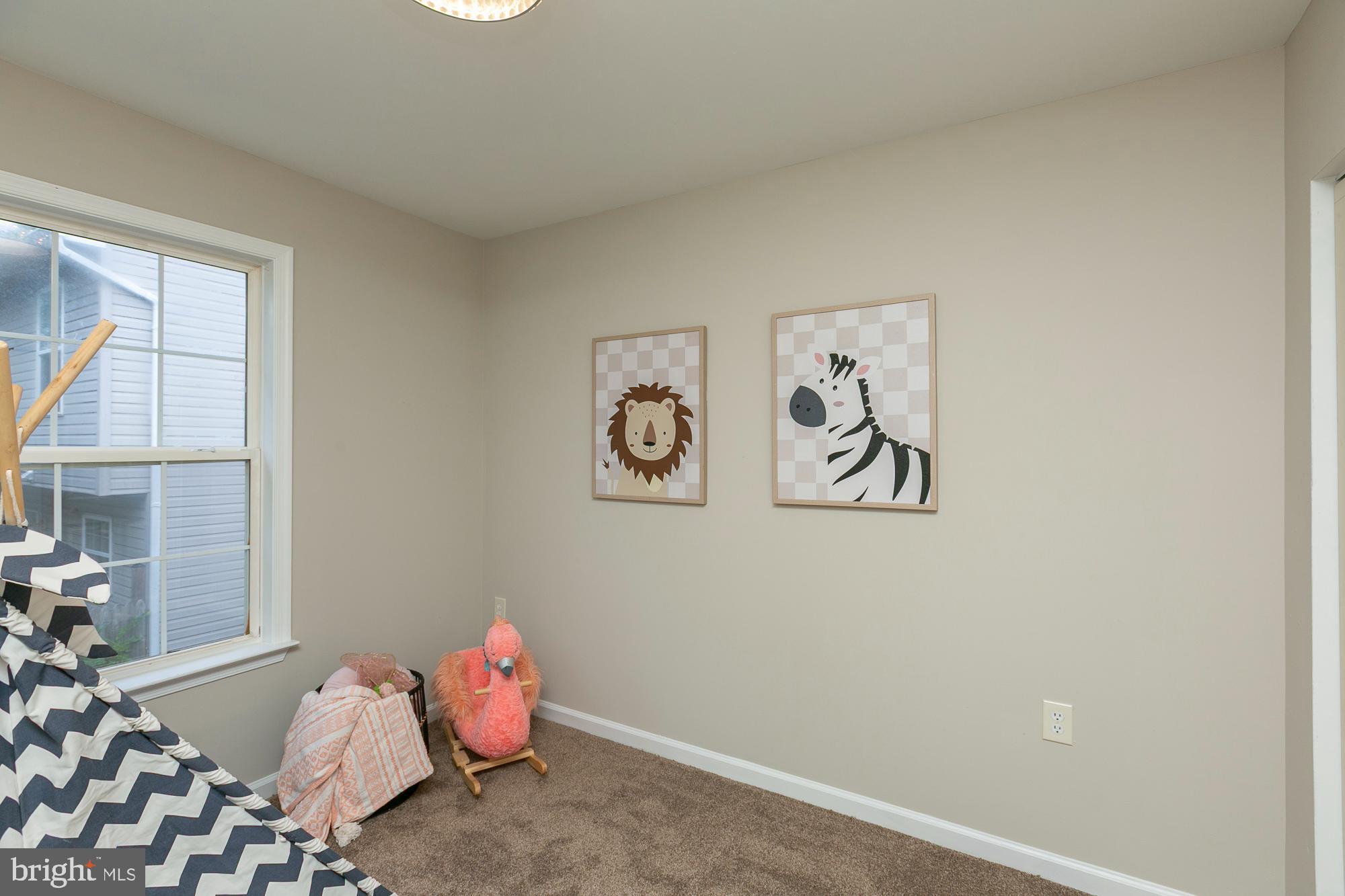 GEORGETOWN SQUARE - Residential