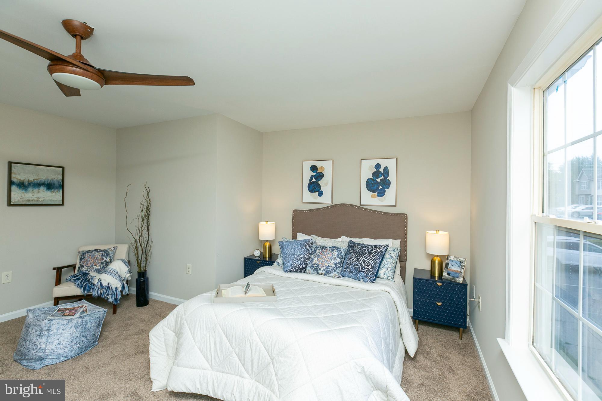 GEORGETOWN SQUARE - Residential