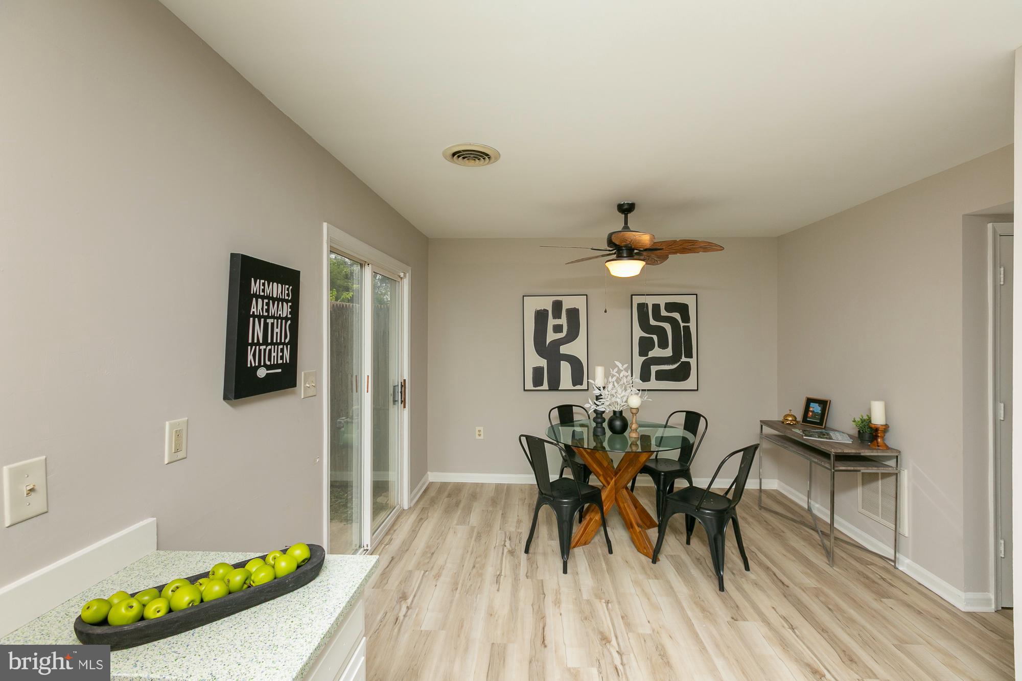 GEORGETOWN SQUARE - Residential