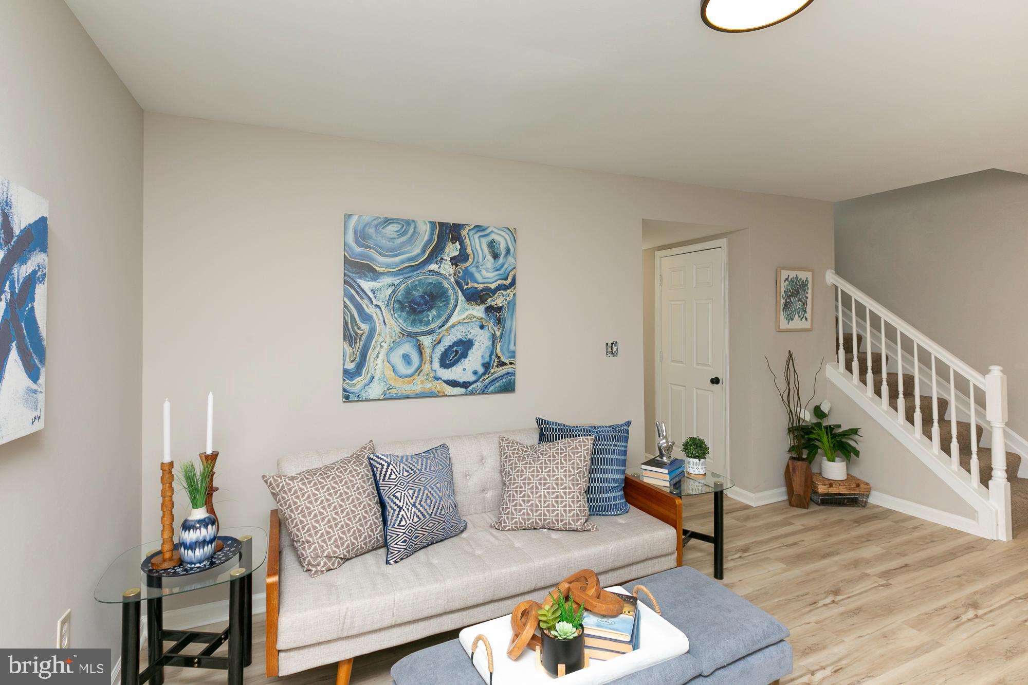 GEORGETOWN SQUARE - Residential