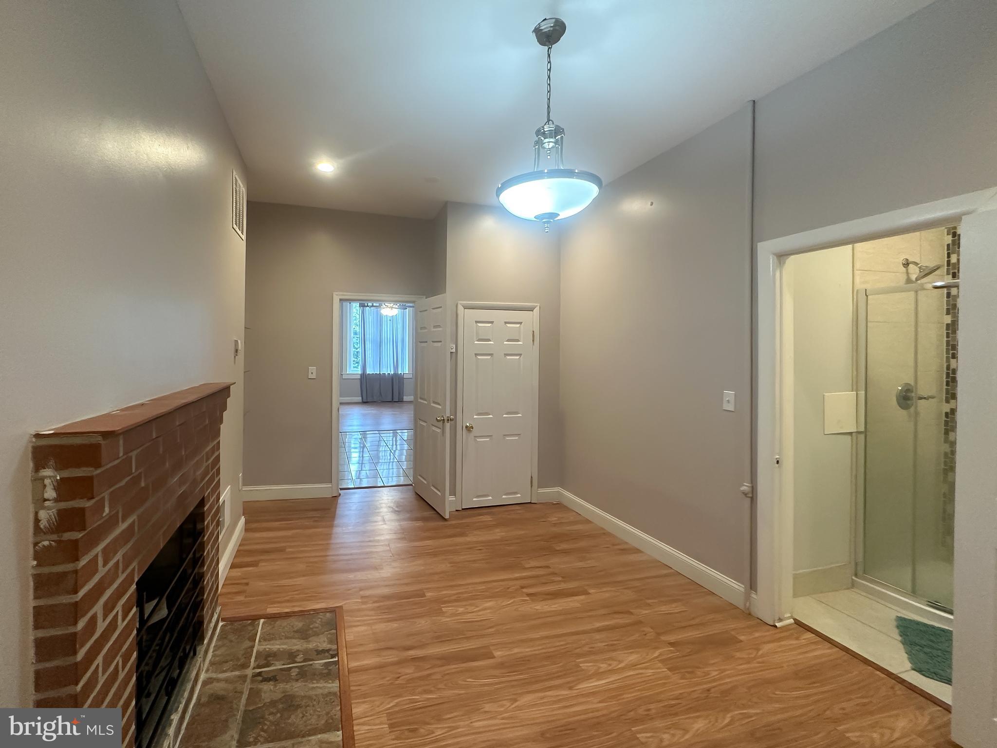 BOLTON HILL HISTORIC DISTRICT - Residential Lease