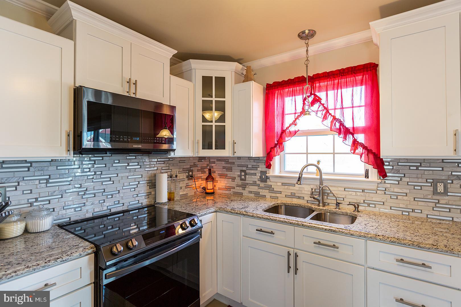 AUTUMN HILLS - Residential