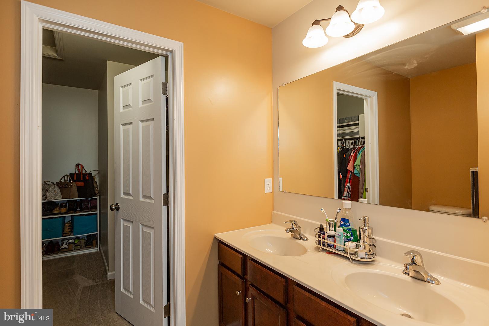 AUTUMN HILLS - Residential