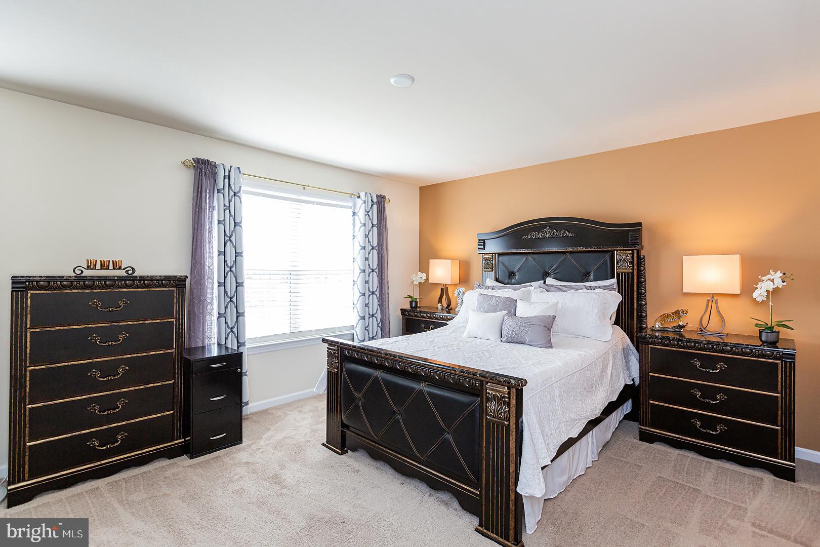 AUTUMN HILLS - Residential