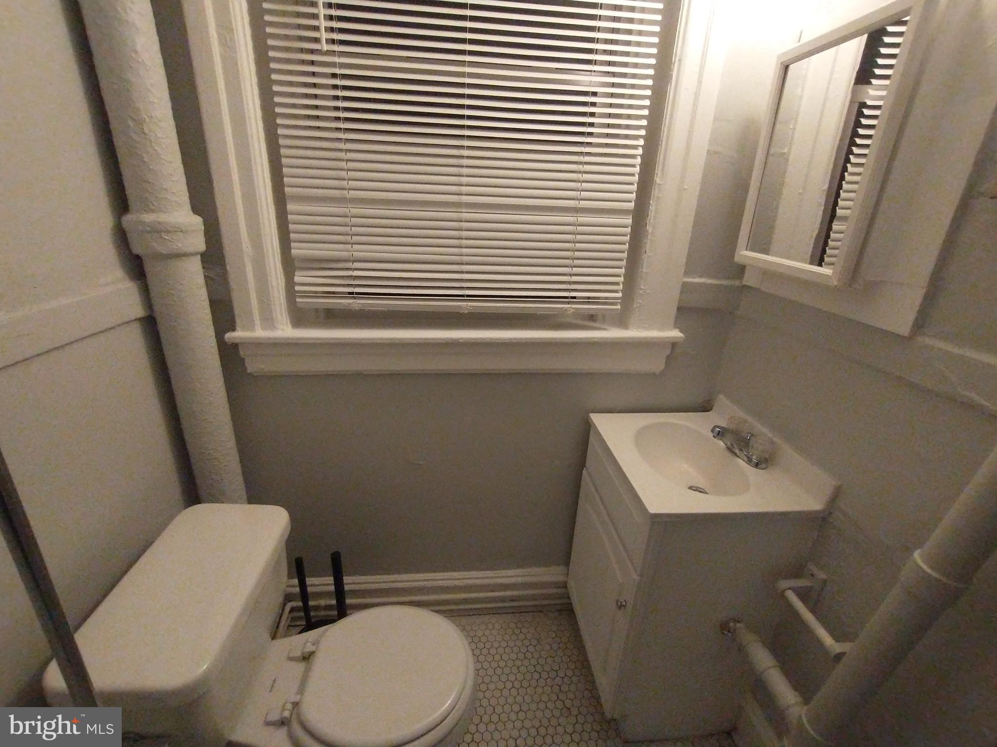 BOLTON HILL HISTORIC DISTRICT - Residential Lease