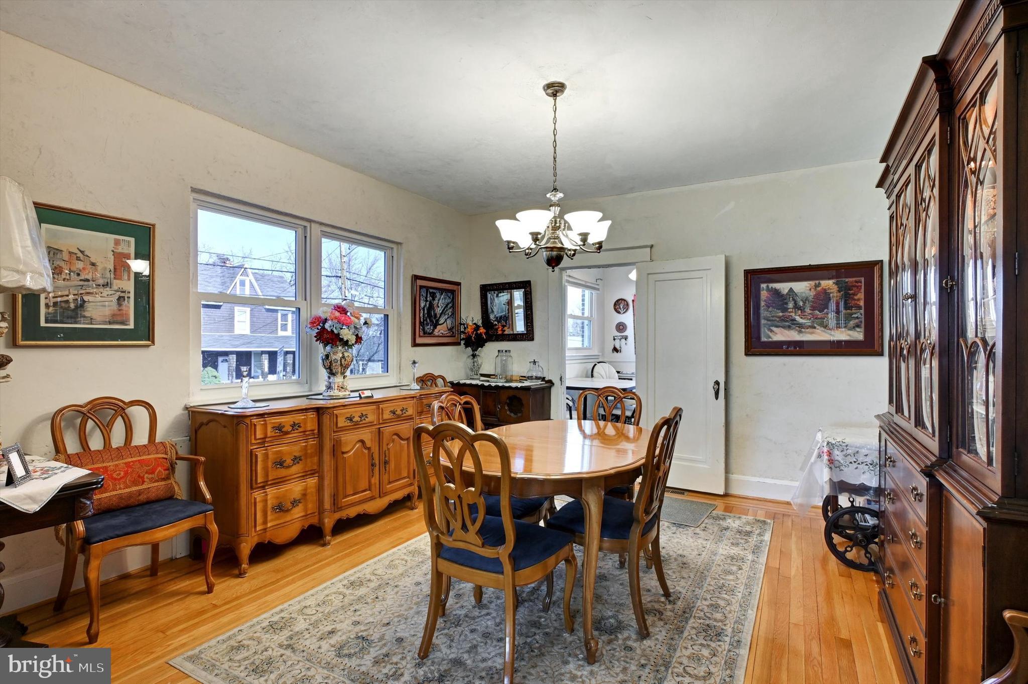 HAMILTON HILLS - Residential