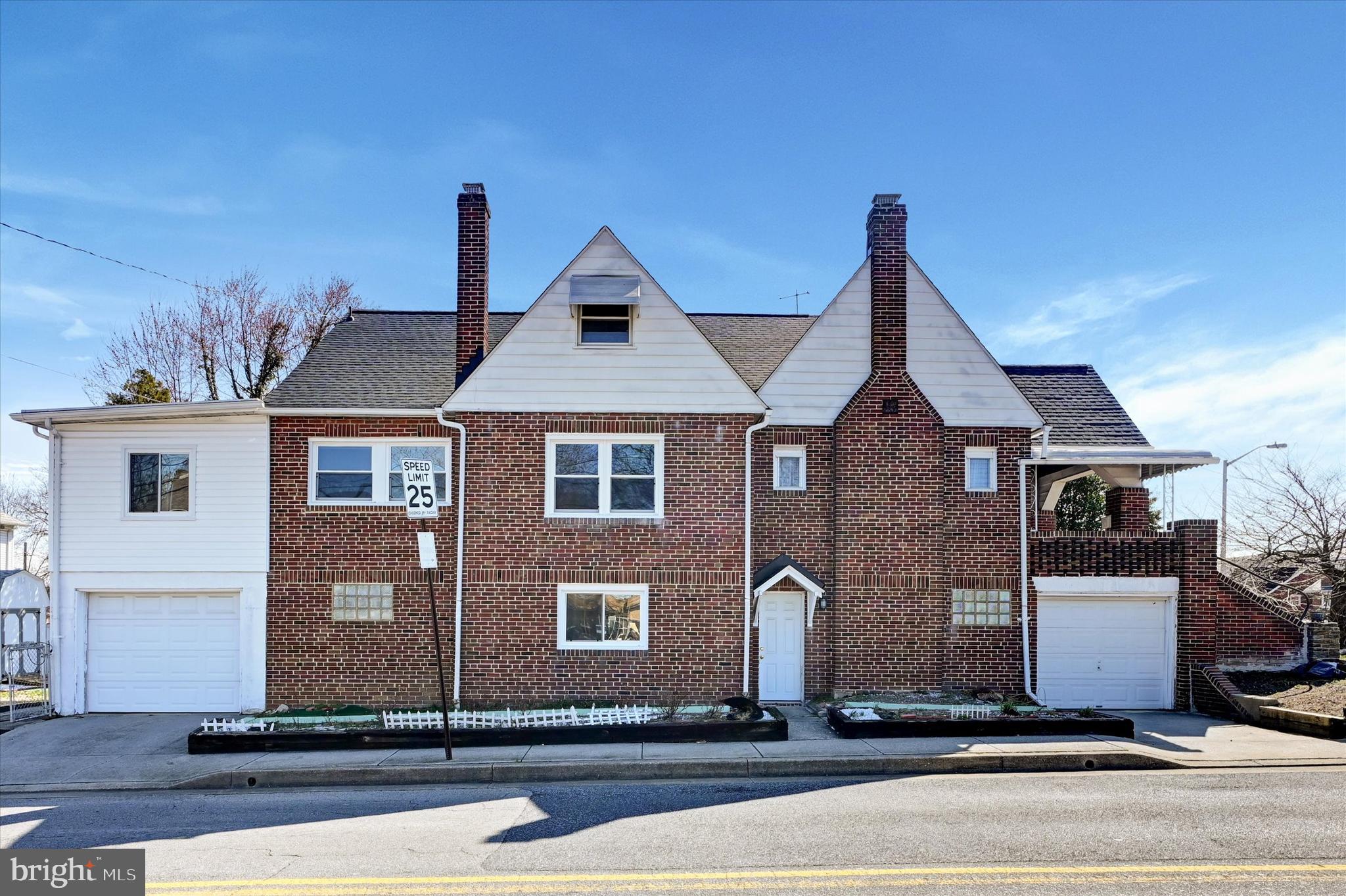 HAMILTON HILLS - Residential