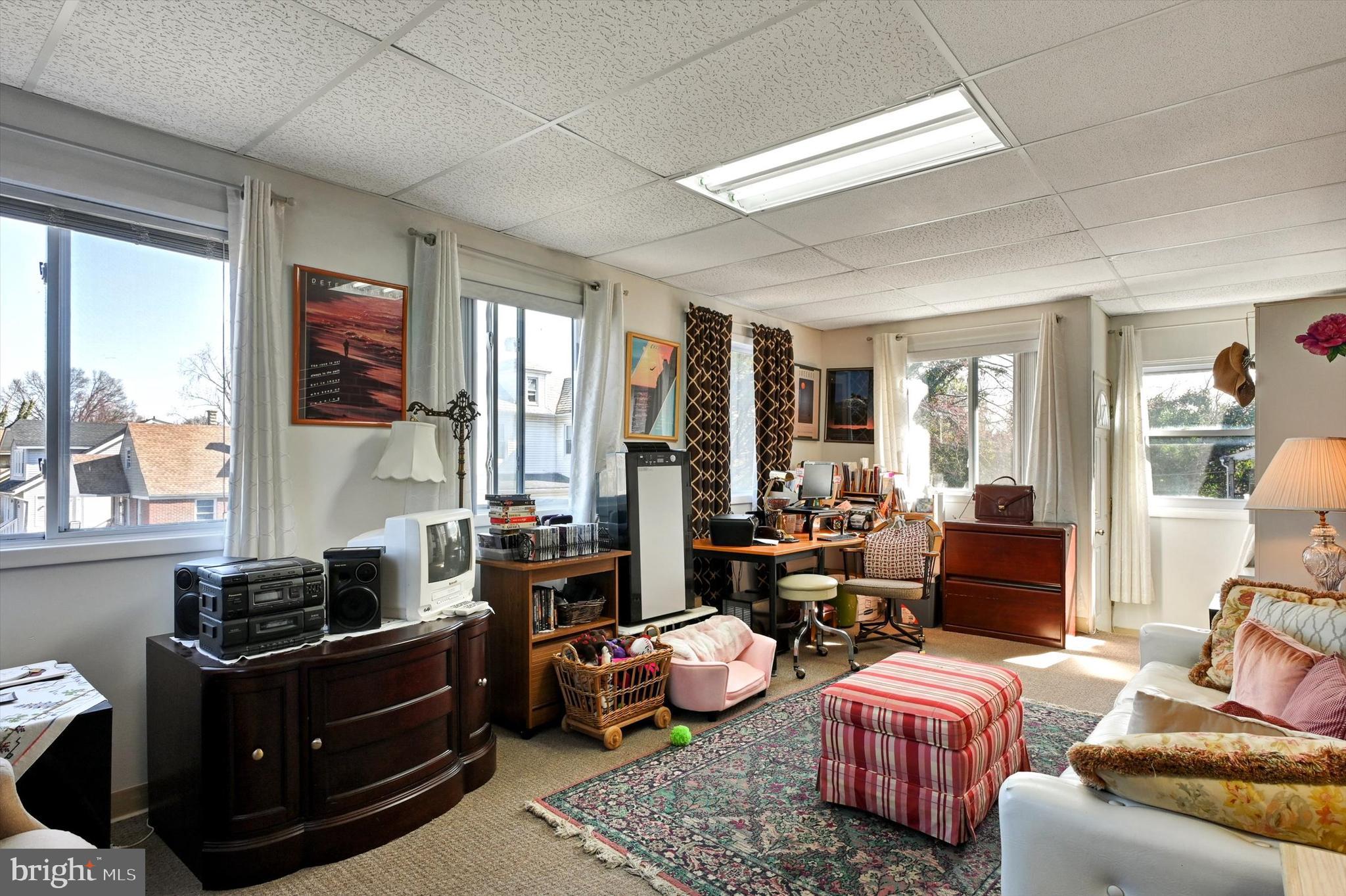 HAMILTON HILLS - Residential