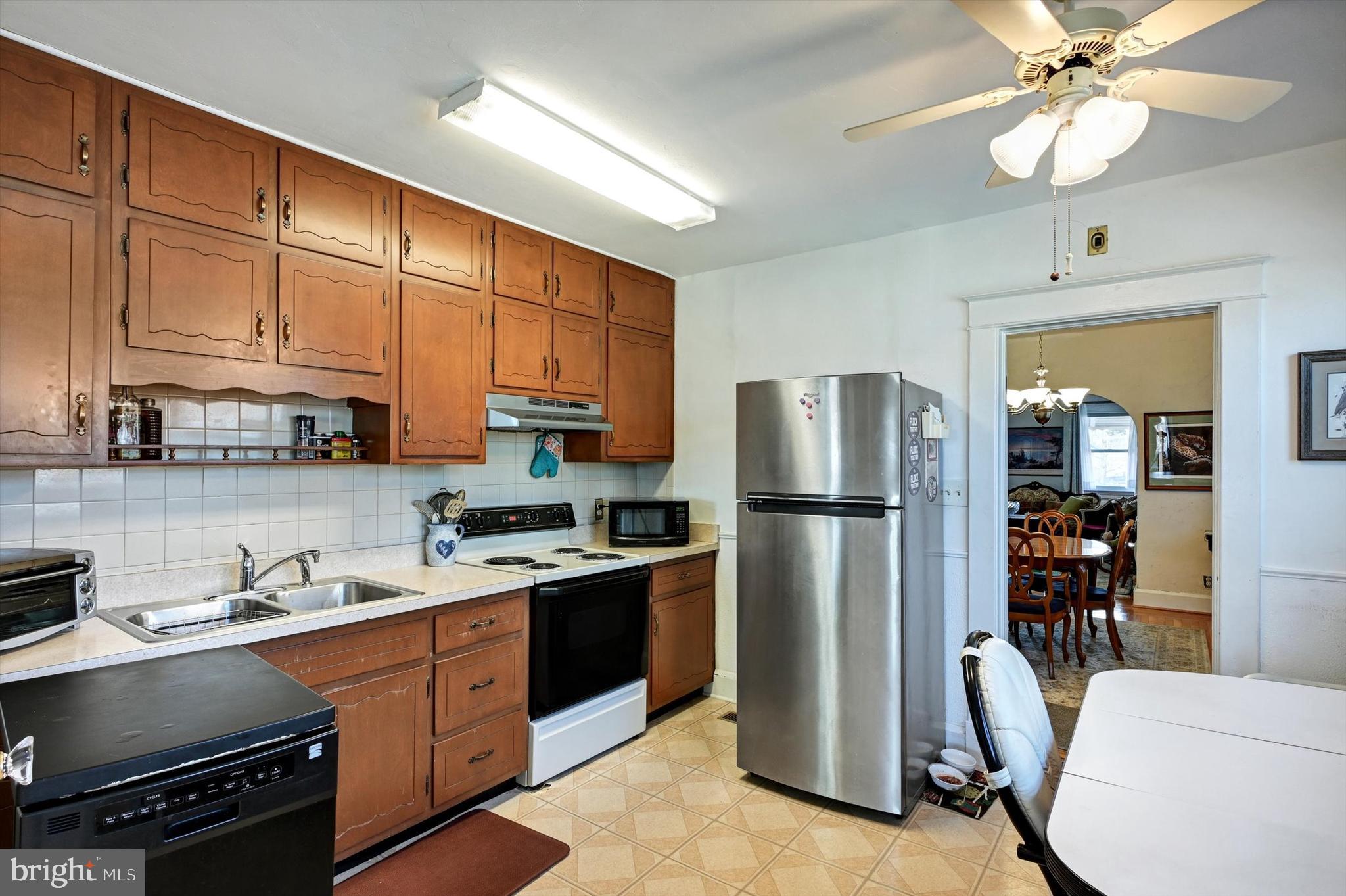 HAMILTON HILLS - Residential