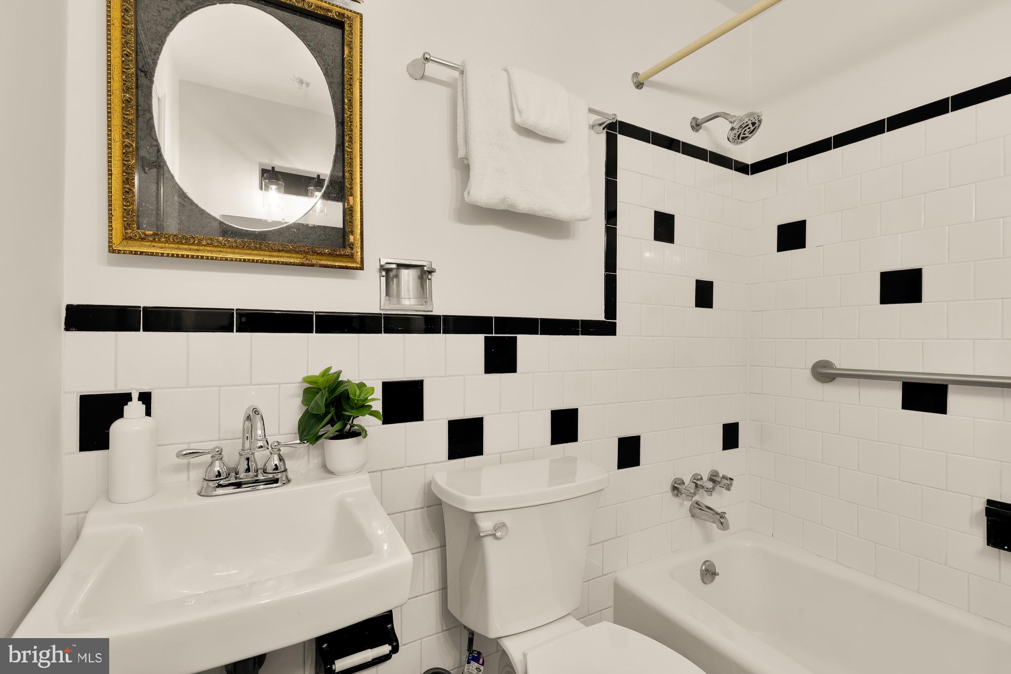 BOXWOOD VILLAGE - Residential