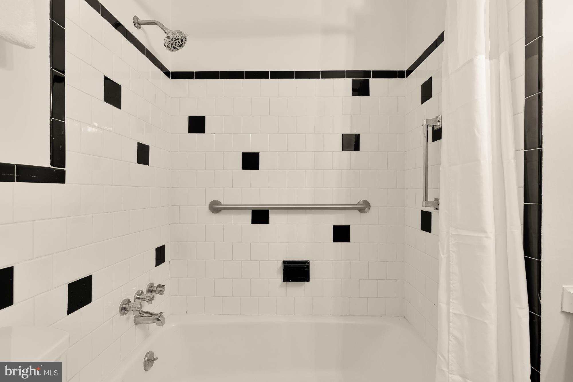 BOXWOOD VILLAGE - Residential