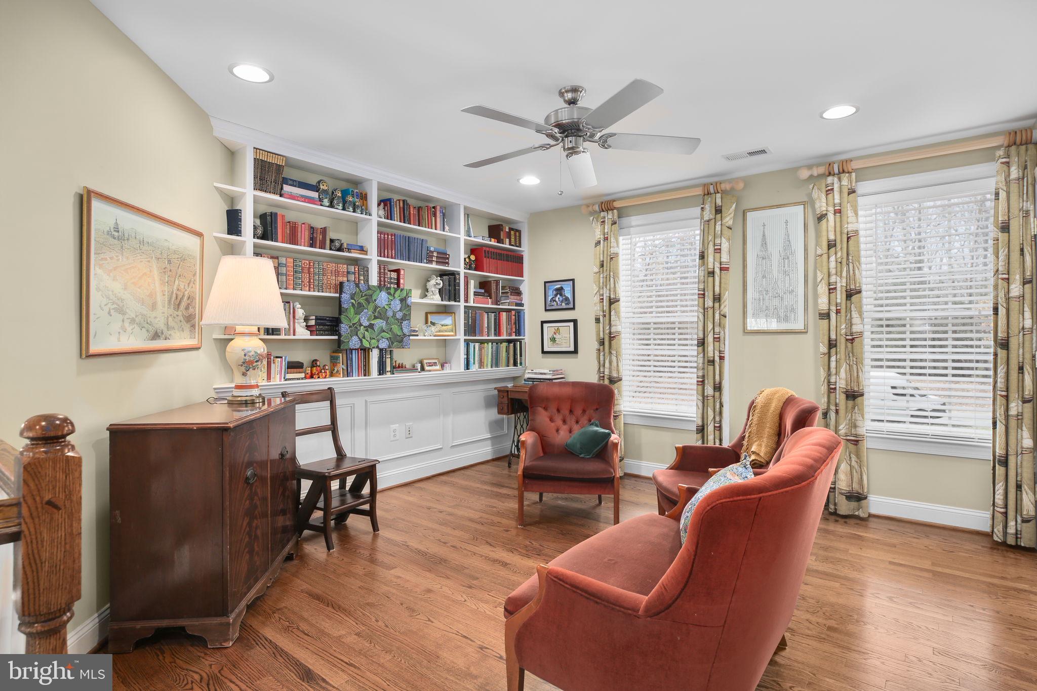 SMITH LAKE ESTATES - Residential