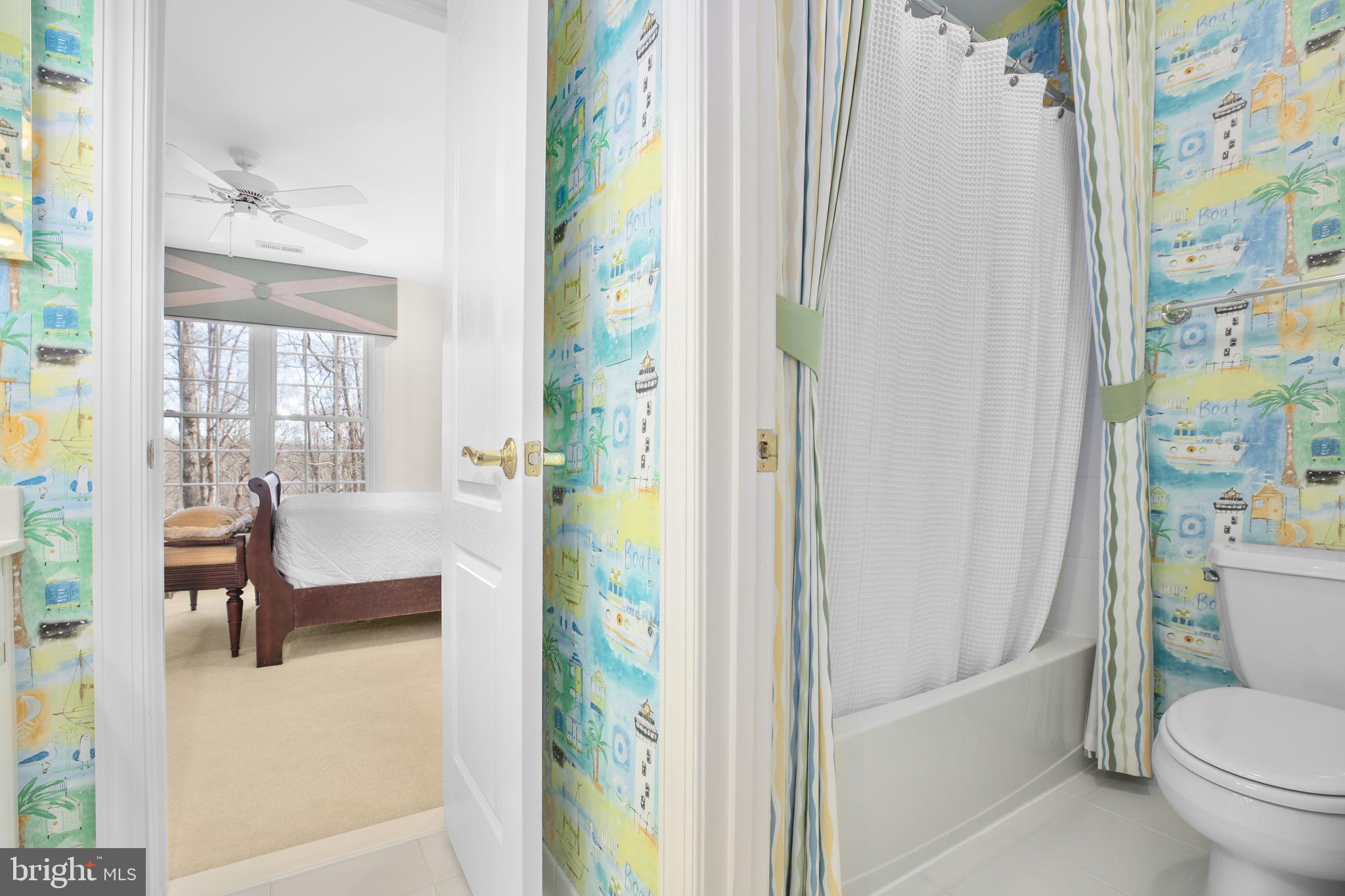 SMITH LAKE ESTATES - Residential