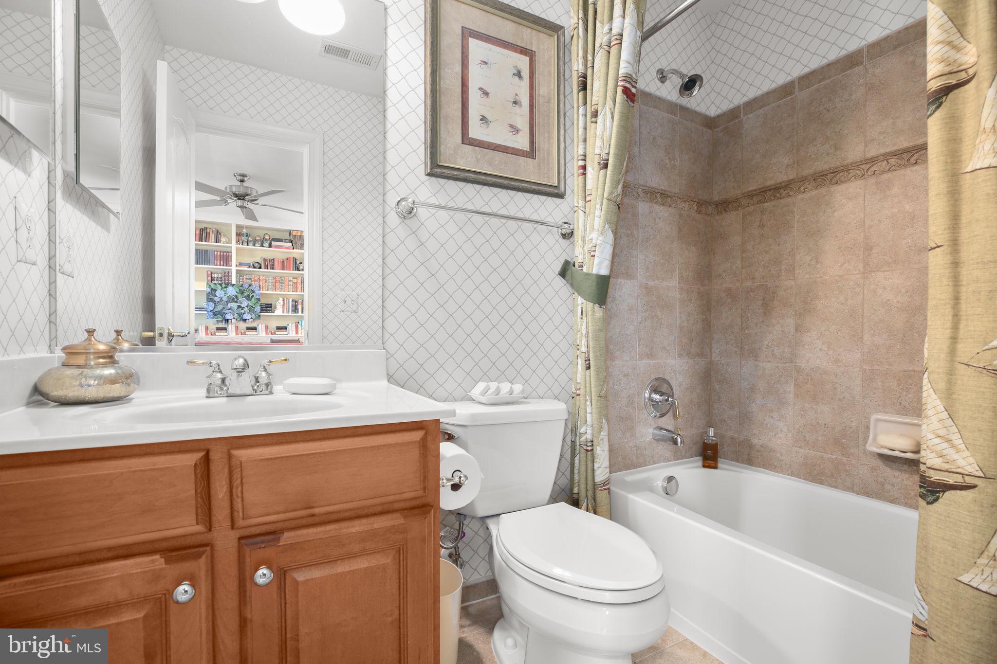 SMITH LAKE ESTATES - Residential