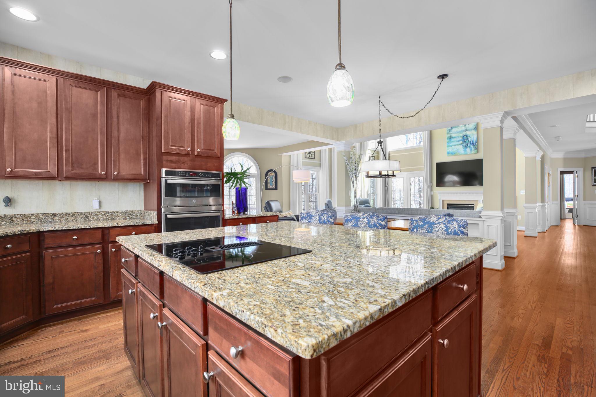 SMITH LAKE ESTATES - Residential