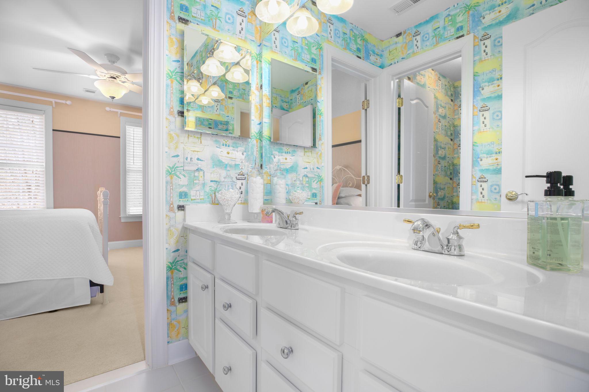 SMITH LAKE ESTATES - Residential