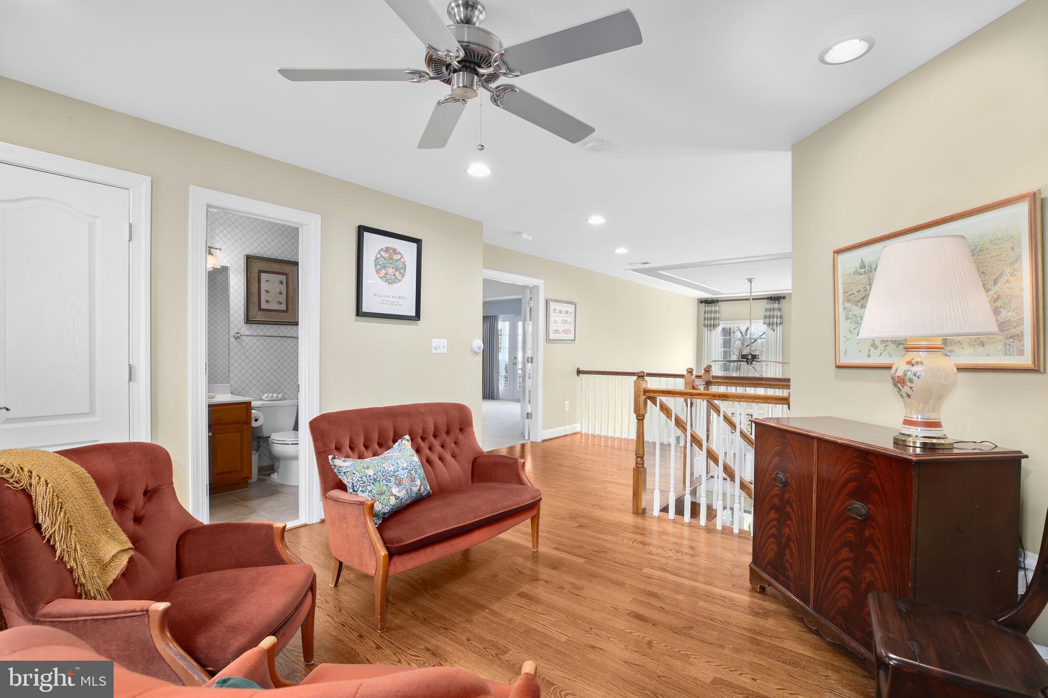 SMITH LAKE ESTATES - Residential