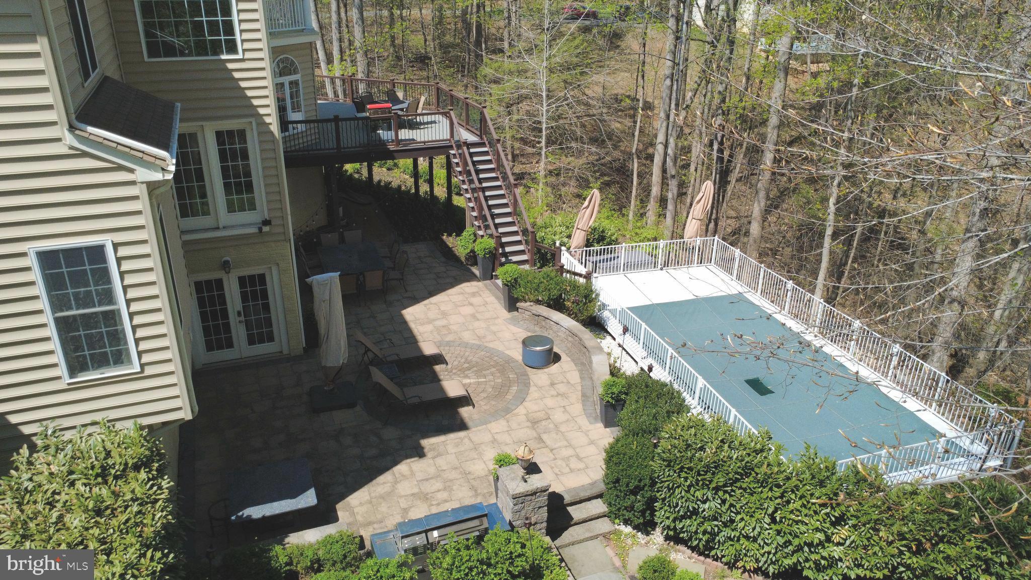 SMITH LAKE ESTATES - Residential