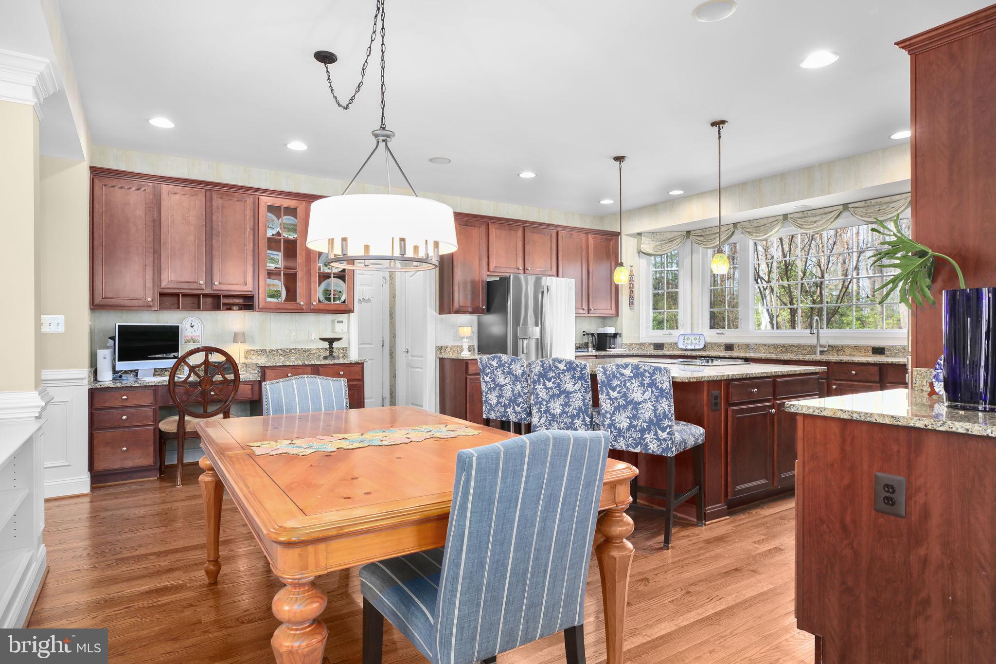 SMITH LAKE ESTATES - Residential