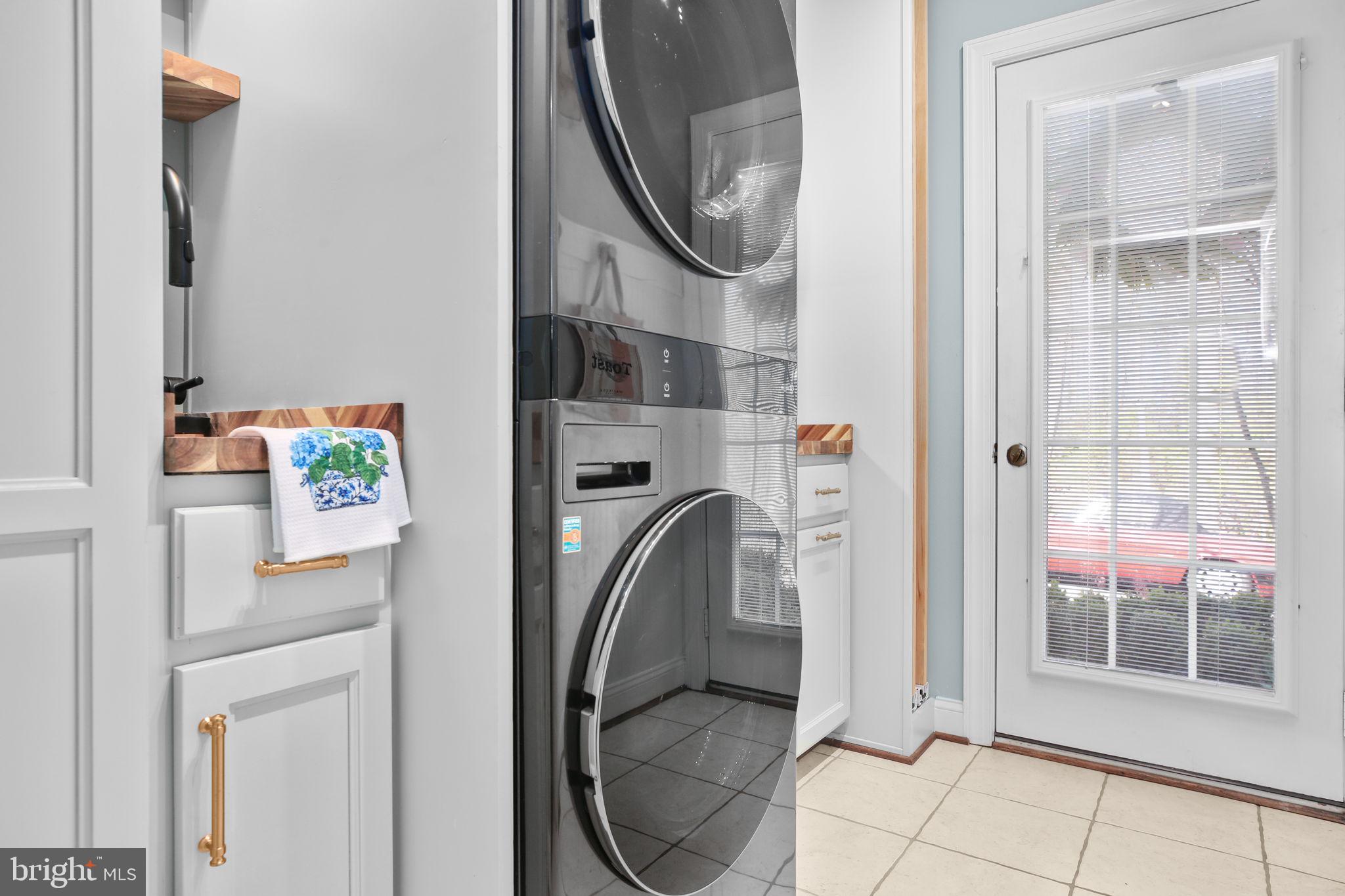 SMITH LAKE ESTATES - Residential