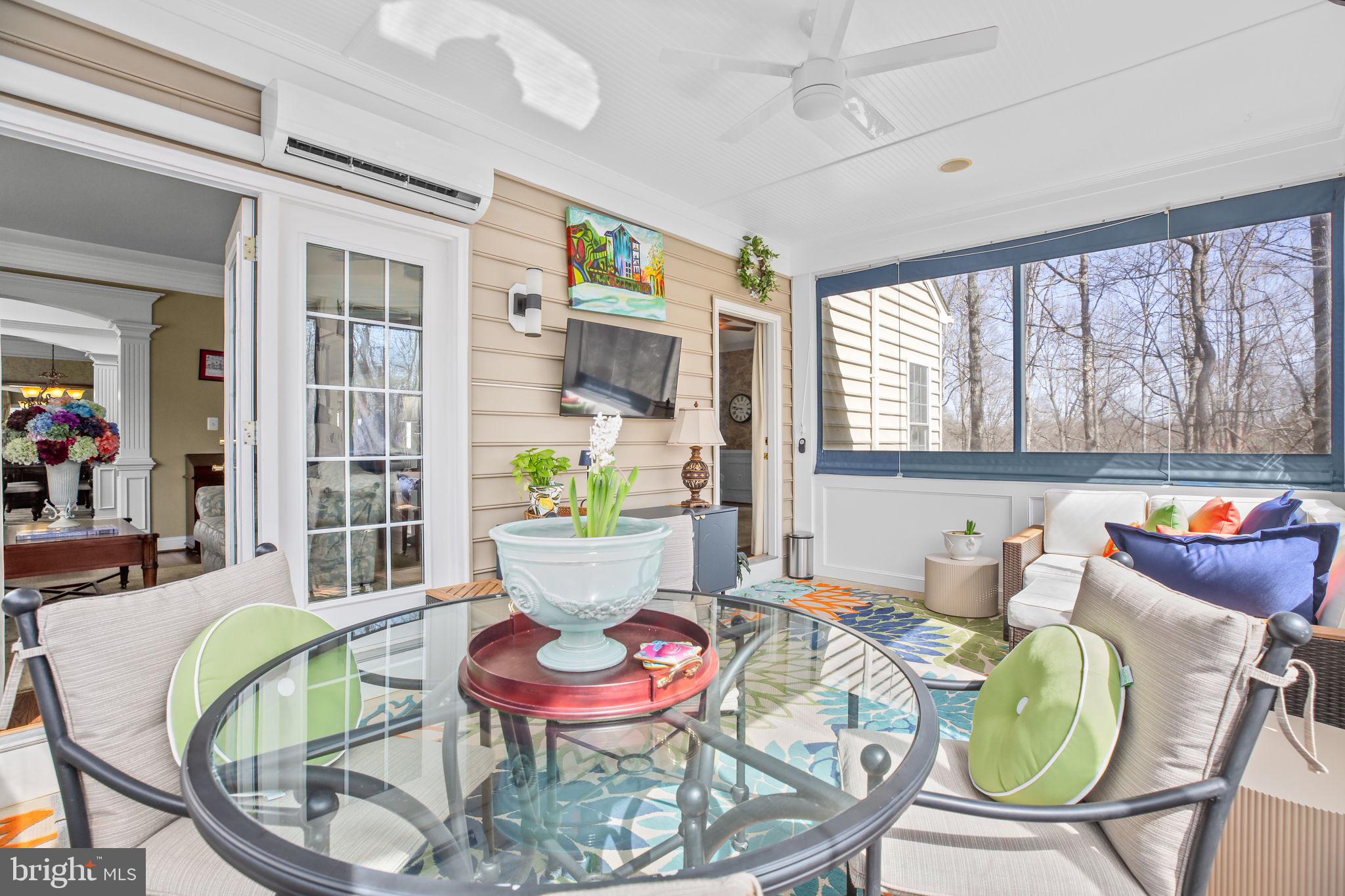 SMITH LAKE ESTATES - Residential