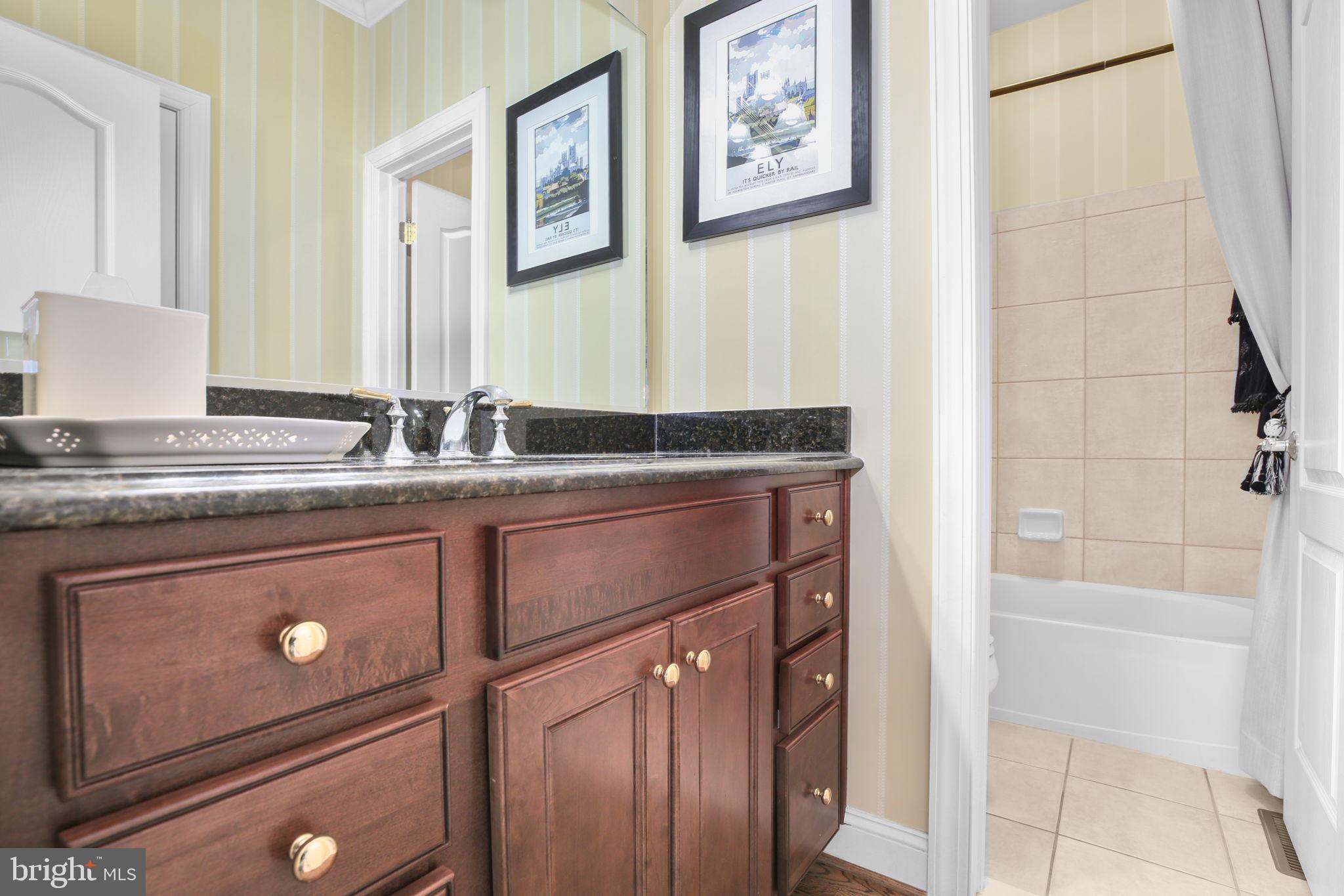 SMITH LAKE ESTATES - Residential