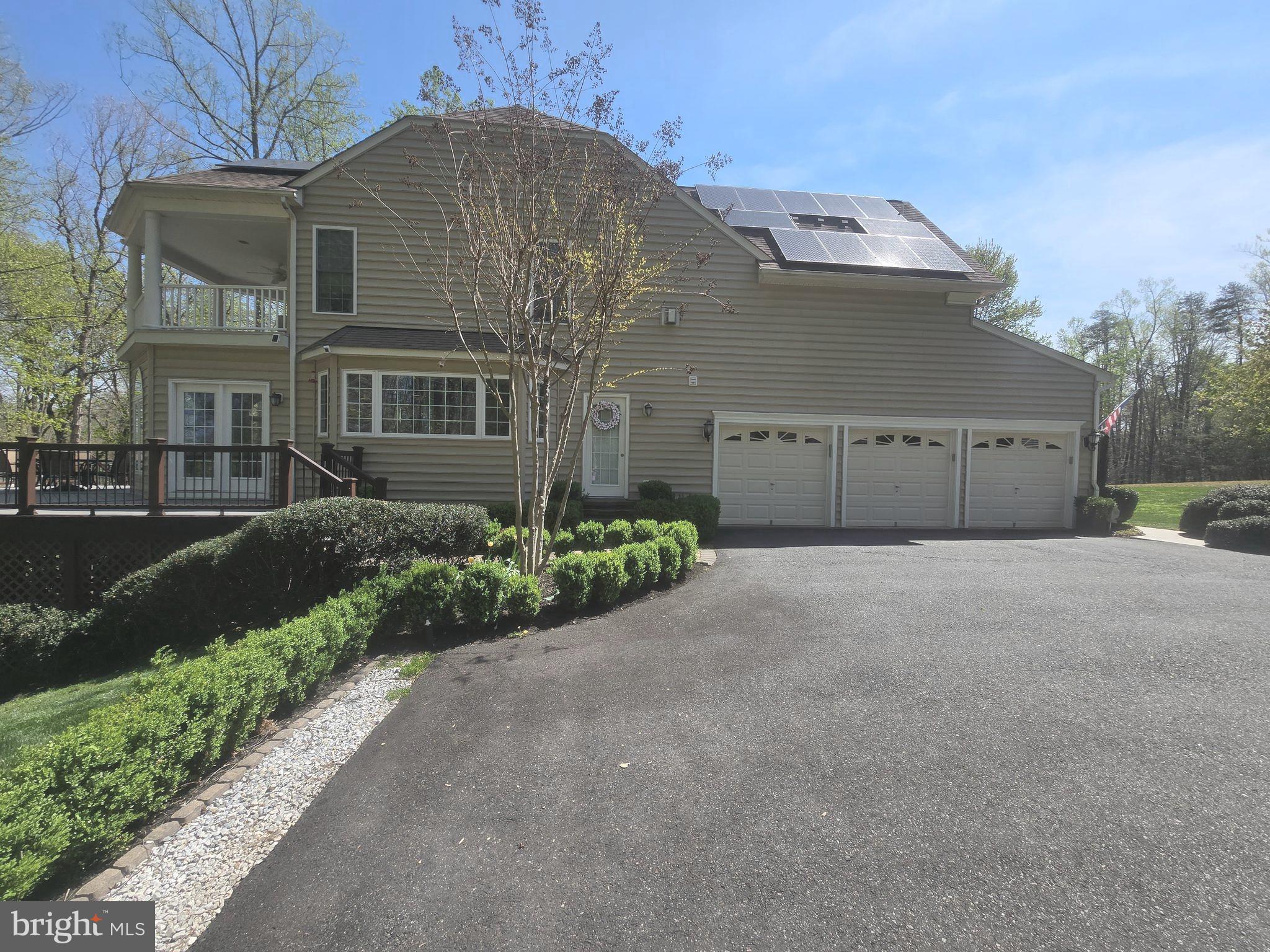 SMITH LAKE ESTATES - Residential