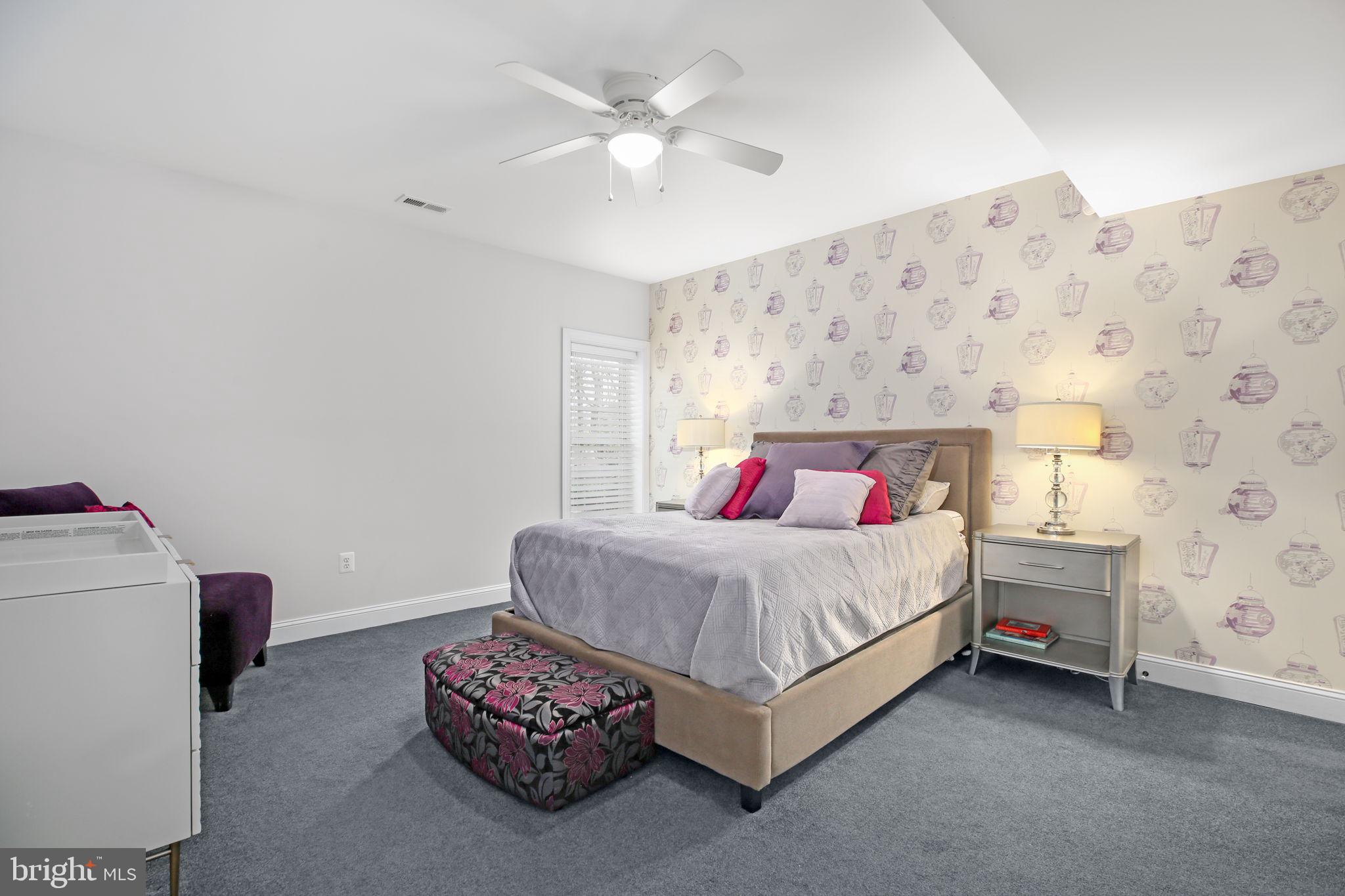 SMITH LAKE ESTATES - Residential