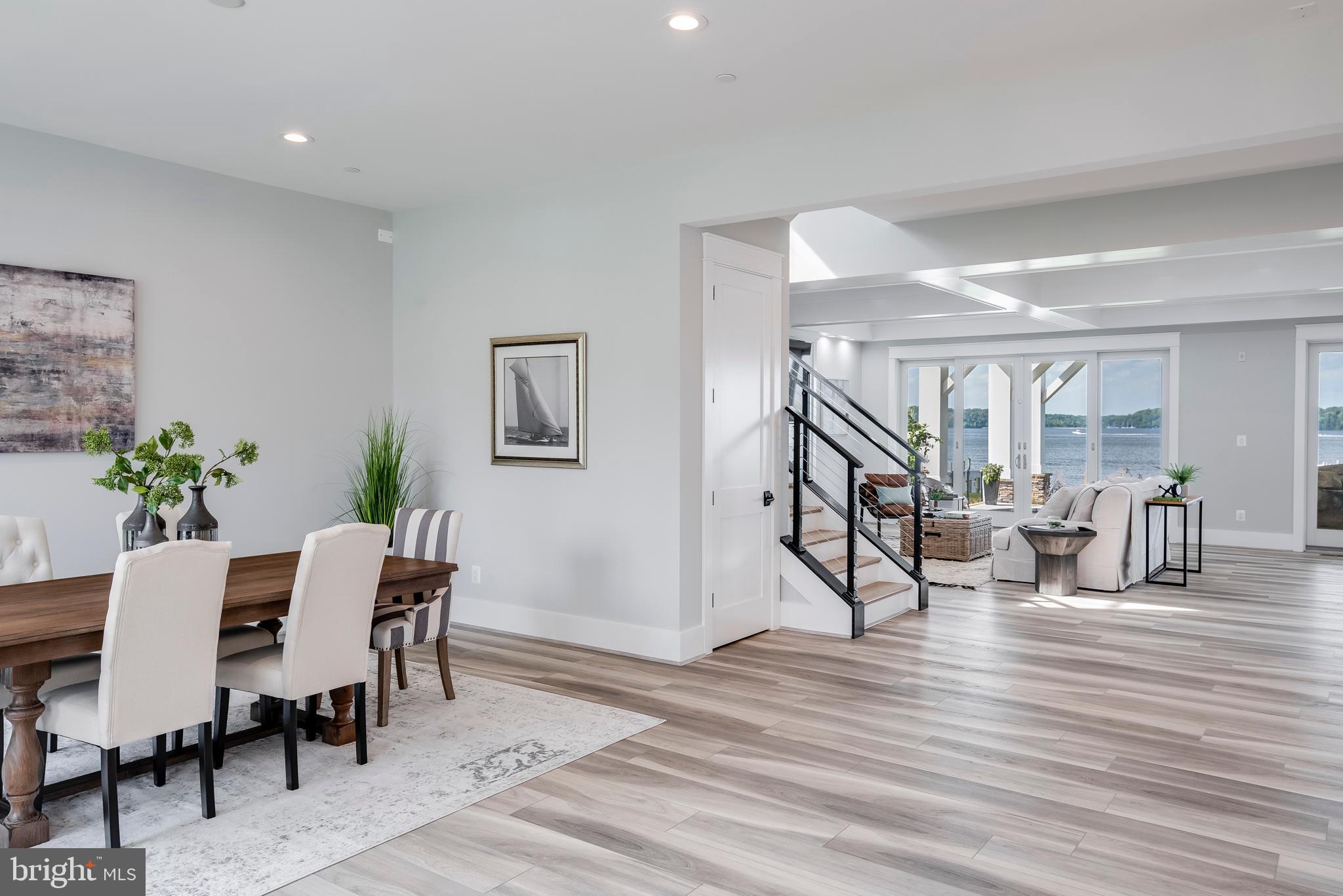 BROADWATER BEACH - Residential