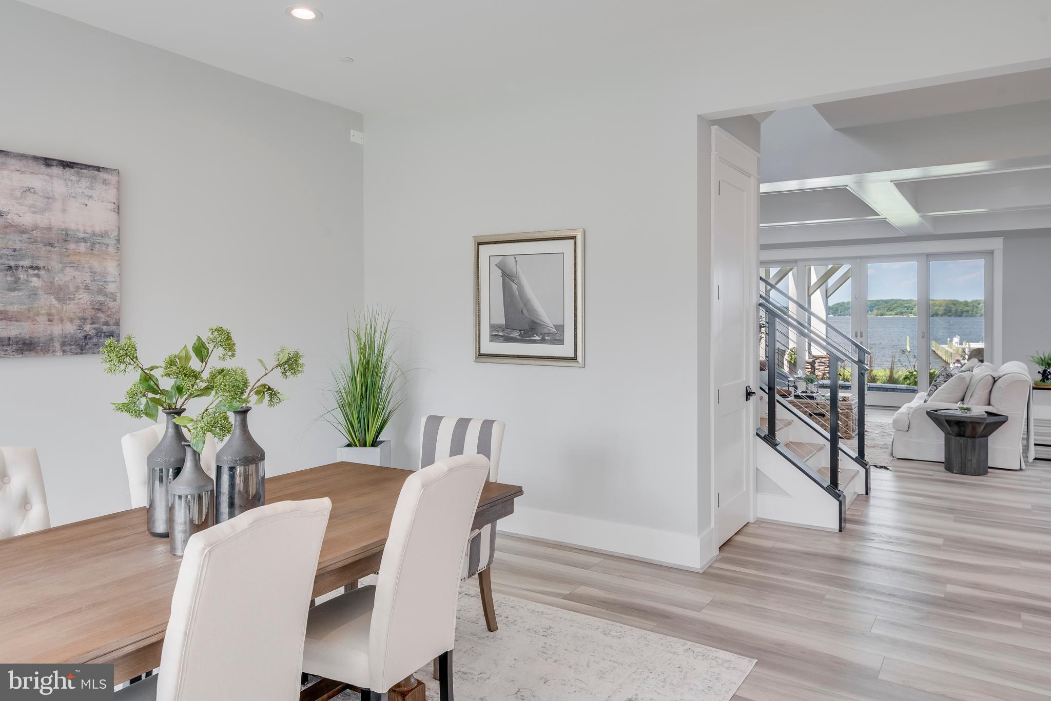 BROADWATER BEACH - Residential