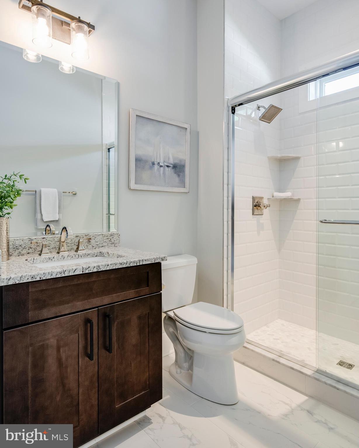 BROADWATER BEACH - Residential