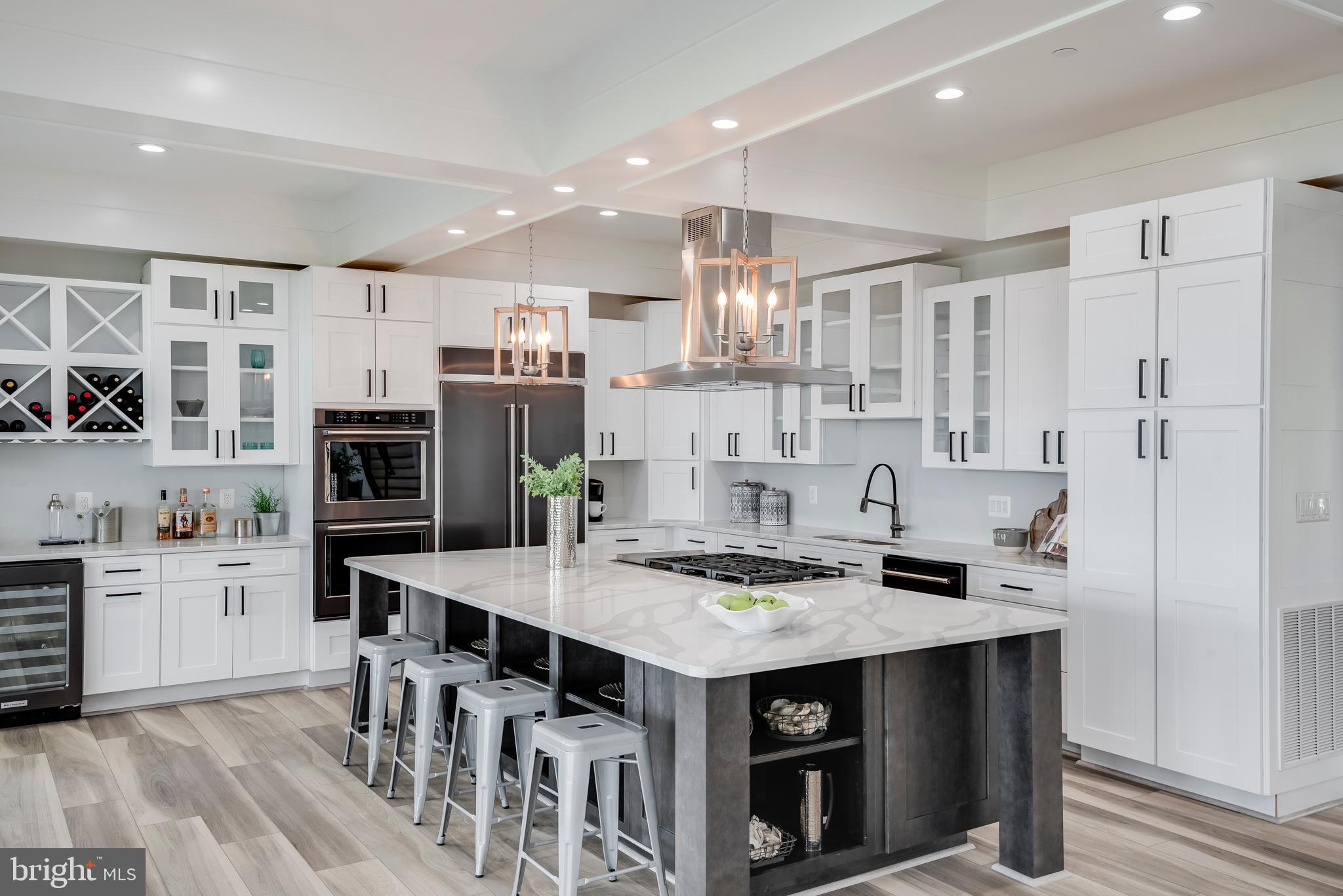 BROADWATER BEACH - Residential