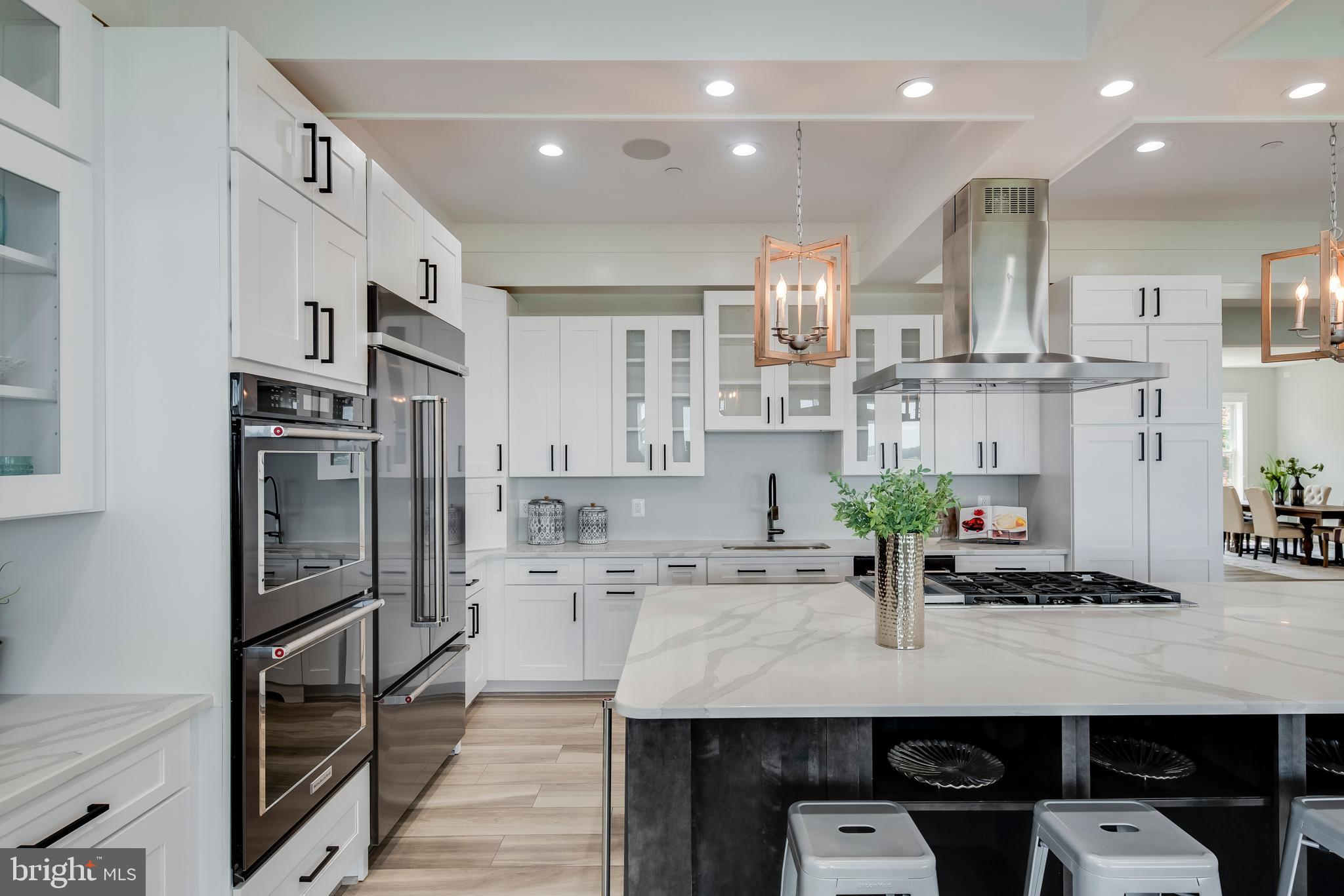 BROADWATER BEACH - Residential