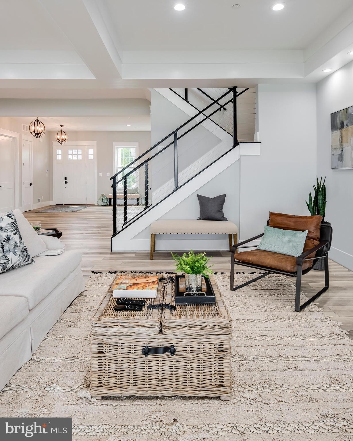 BROADWATER BEACH - Residential