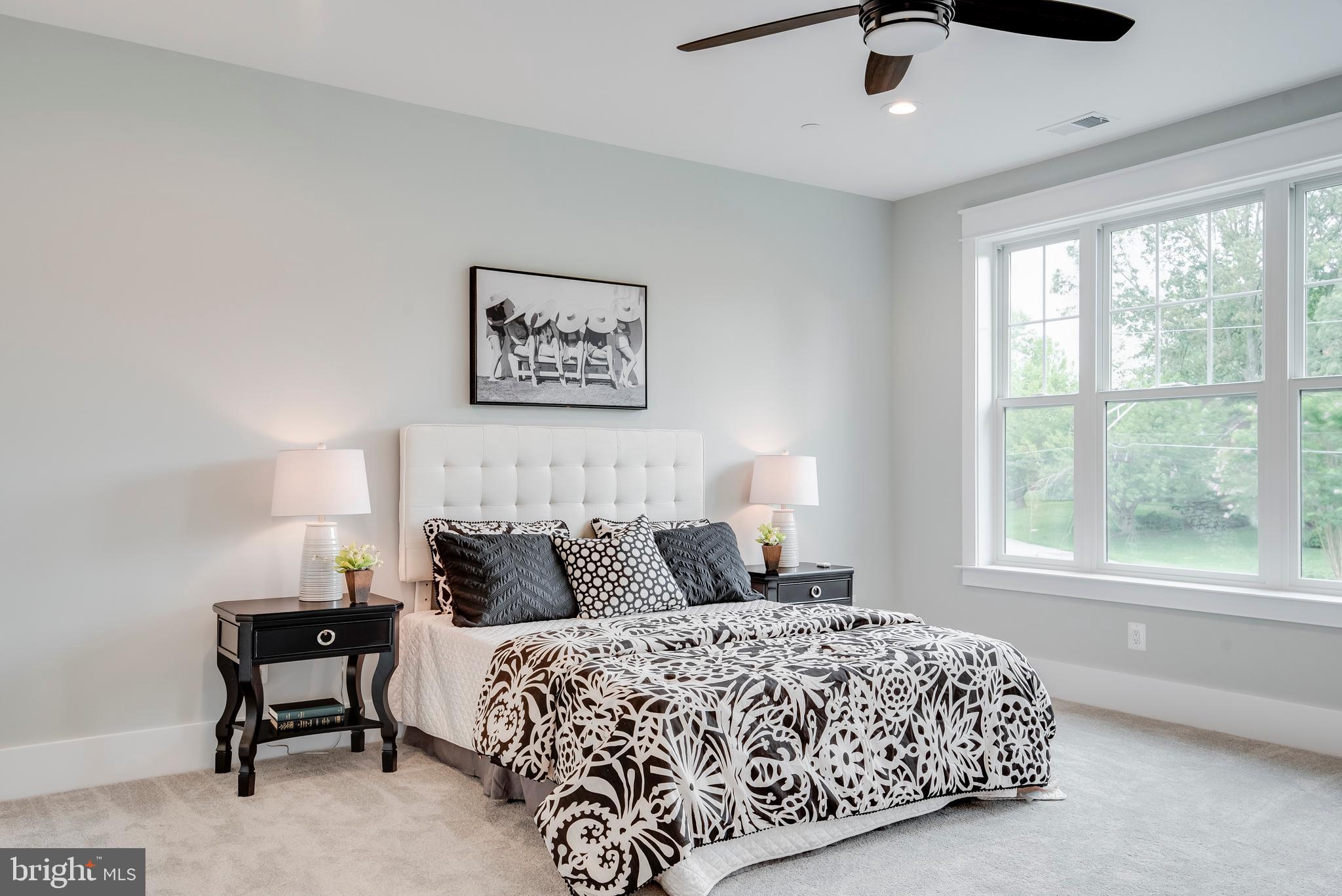 BROADWATER BEACH - Residential