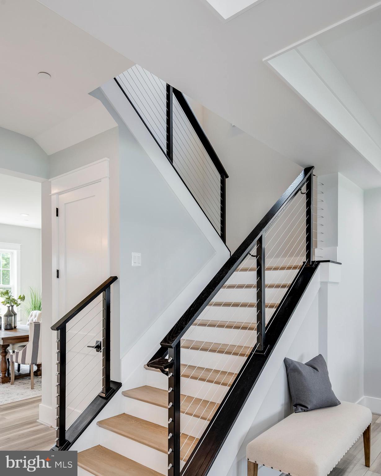 BROADWATER BEACH - Residential