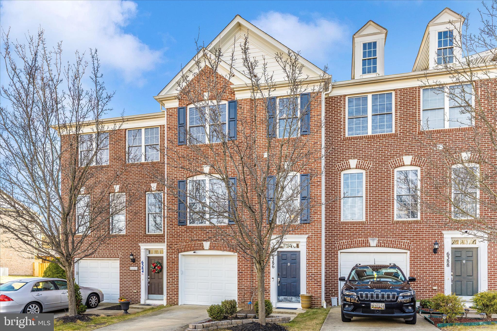 WHISPERING CREEK - Residential