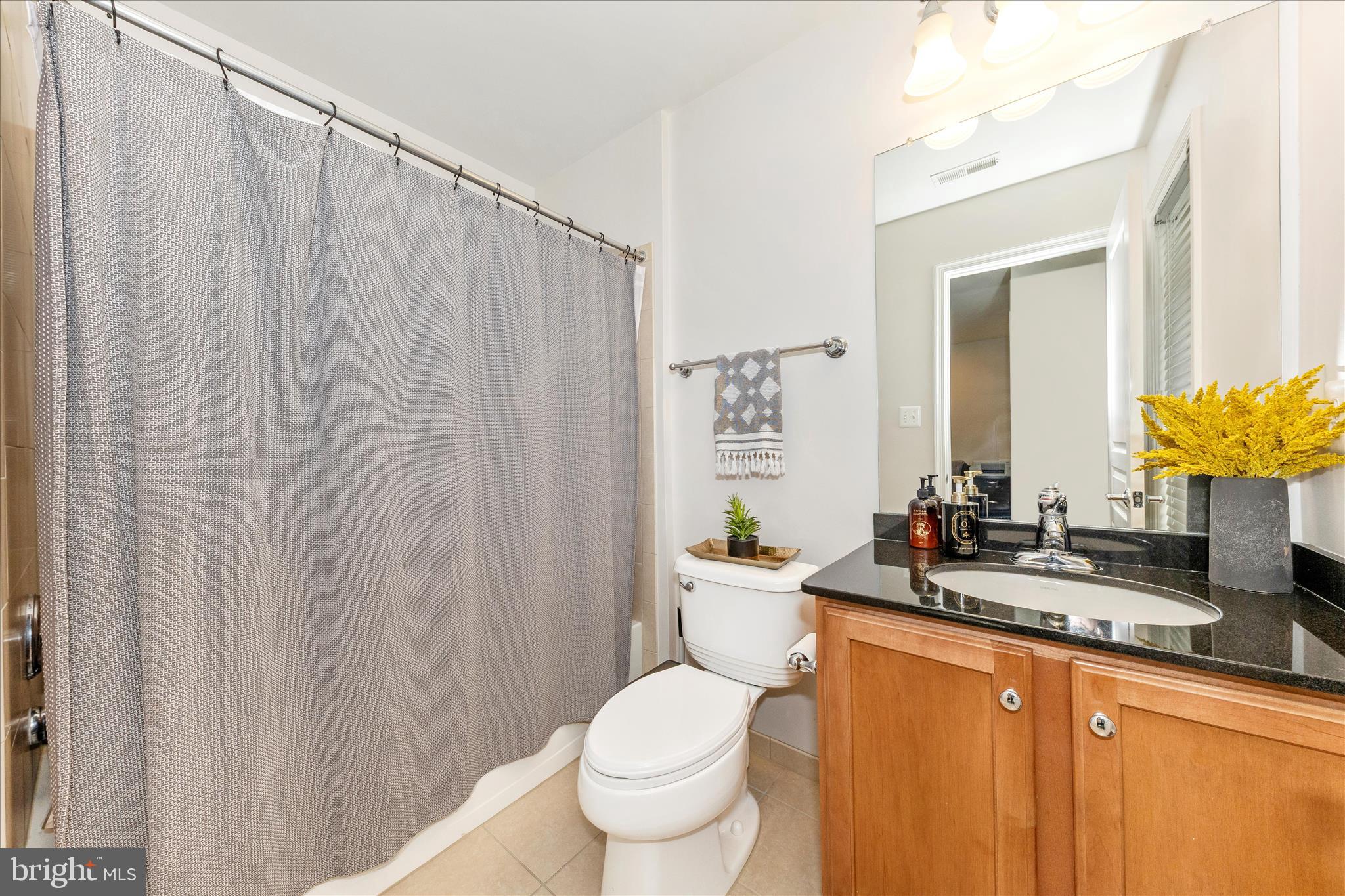 WHISPERING CREEK - Residential